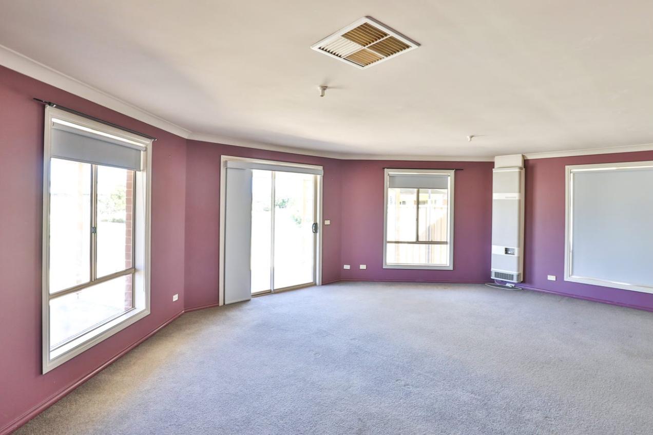 Large 3 Bedroom Home in Great Area