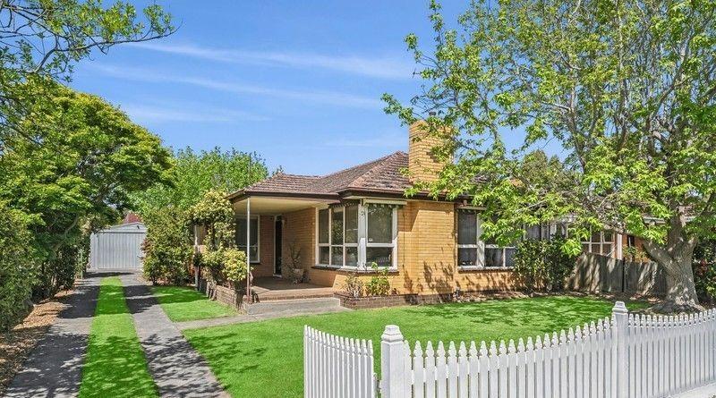Prop-GPT: House: VIC Belmont, VIC 3216 Home For Rent