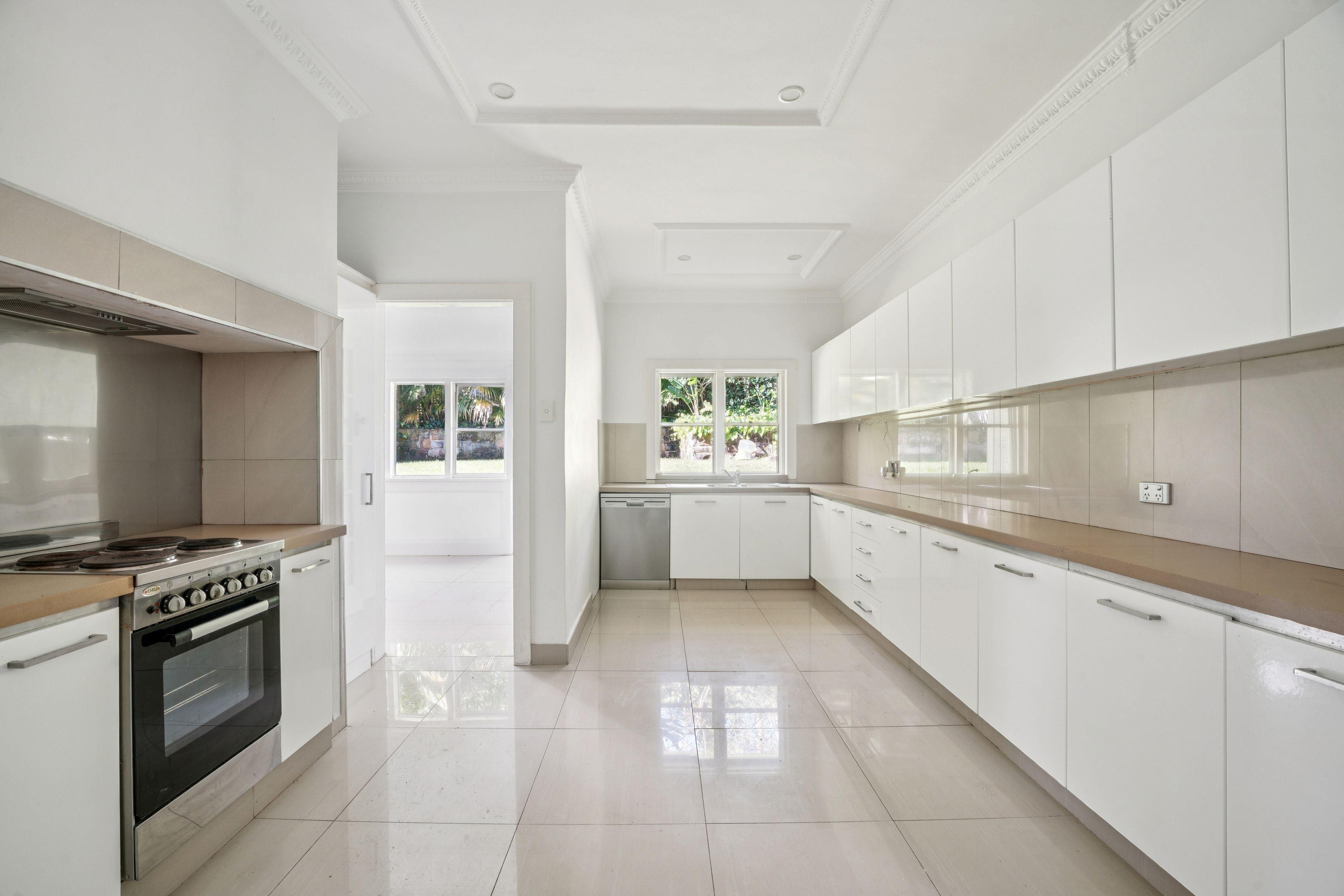 Generously Proportioned And Comfortable Family Home