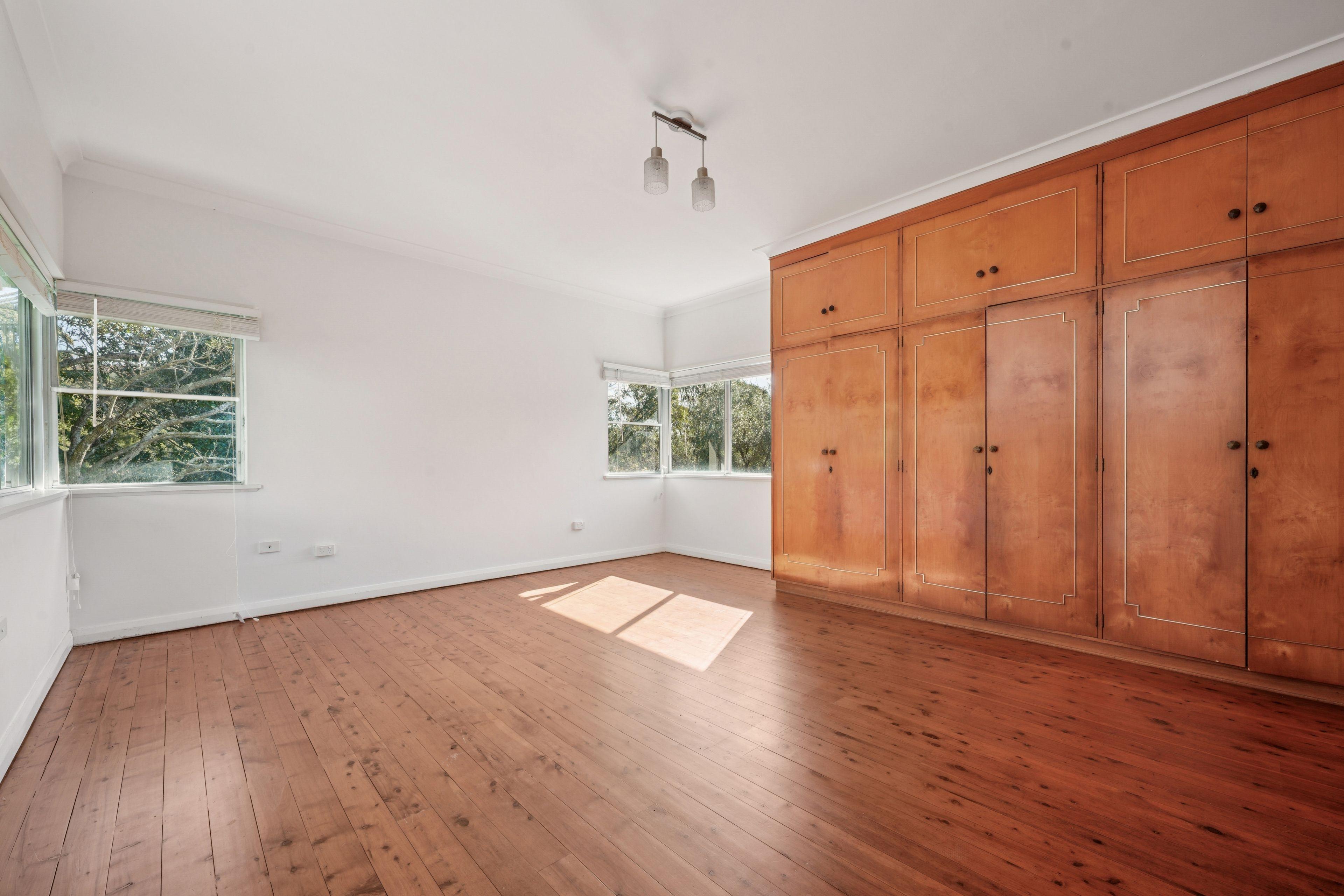 Generously Proportioned And Comfortable Family Home