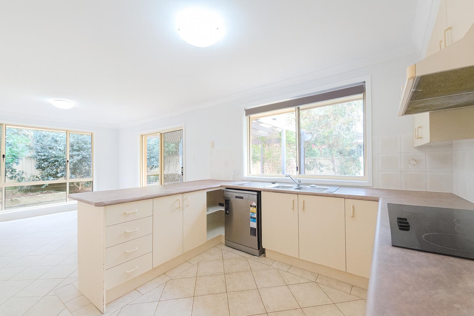 Summer-Ready Duplex in Prime Caves Beach Location