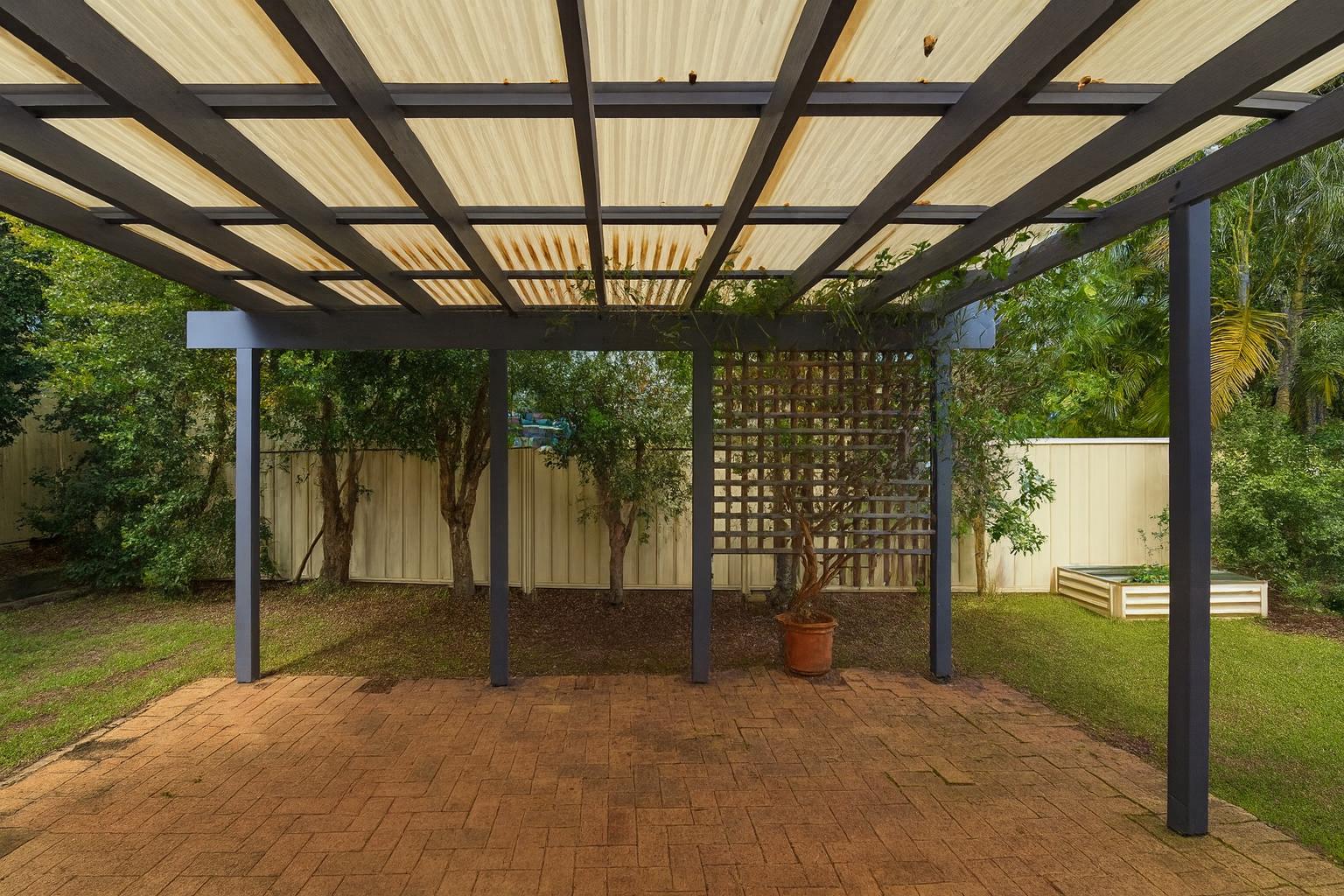 Summer-Ready Duplex in Prime Caves Beach Location