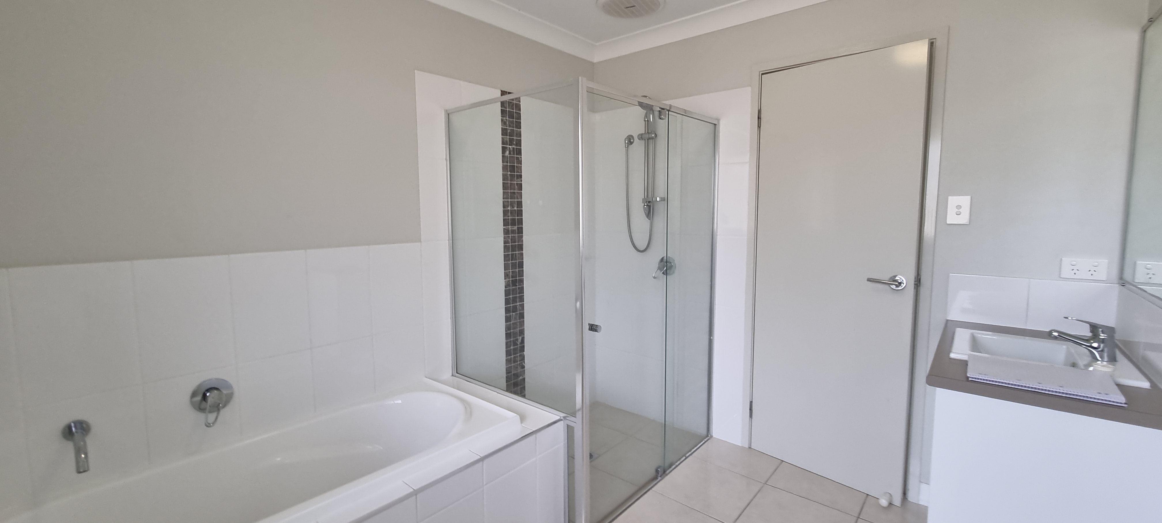 Modern four Bedroom Home in quiet street