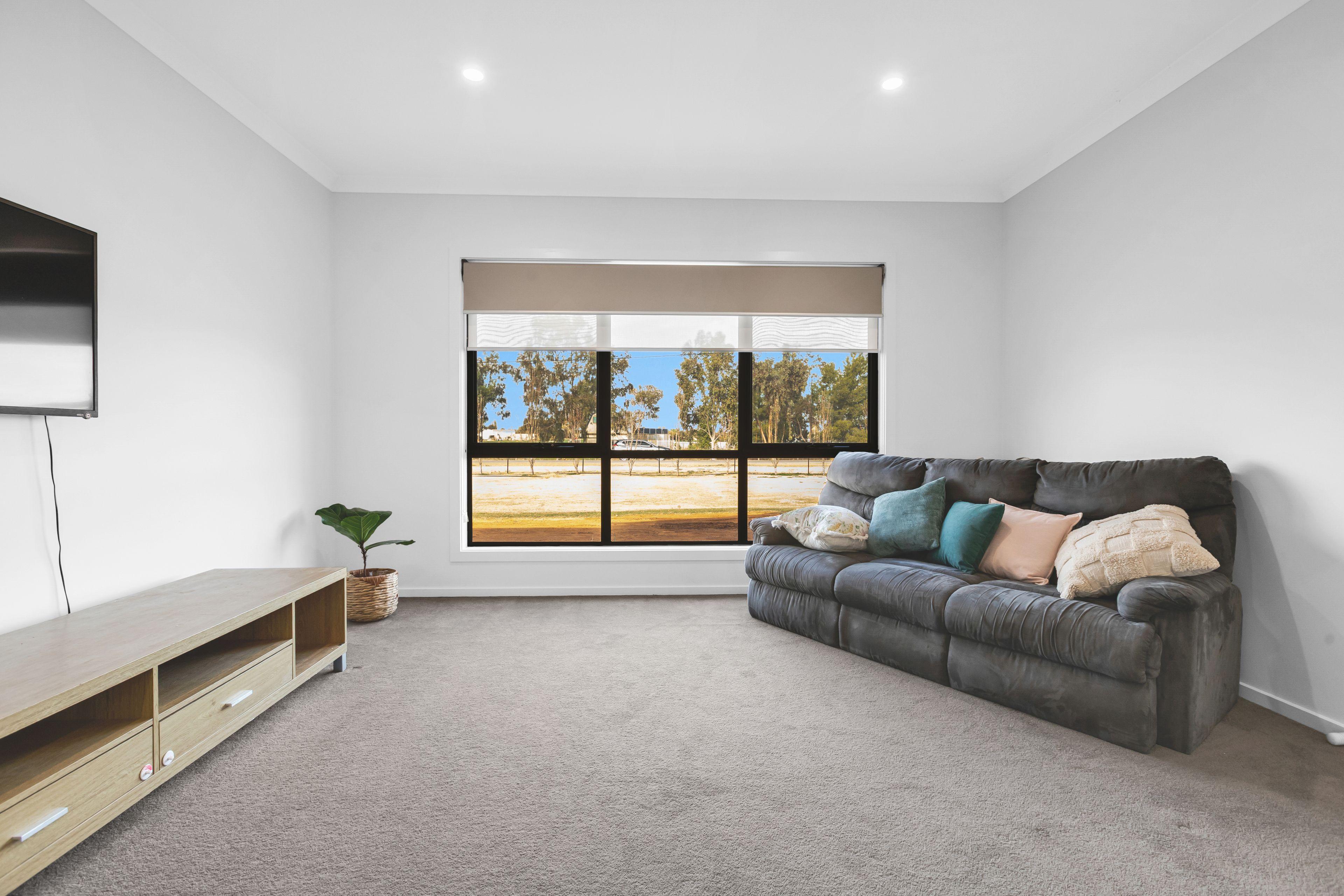 Spacious Family Home in Coomealla