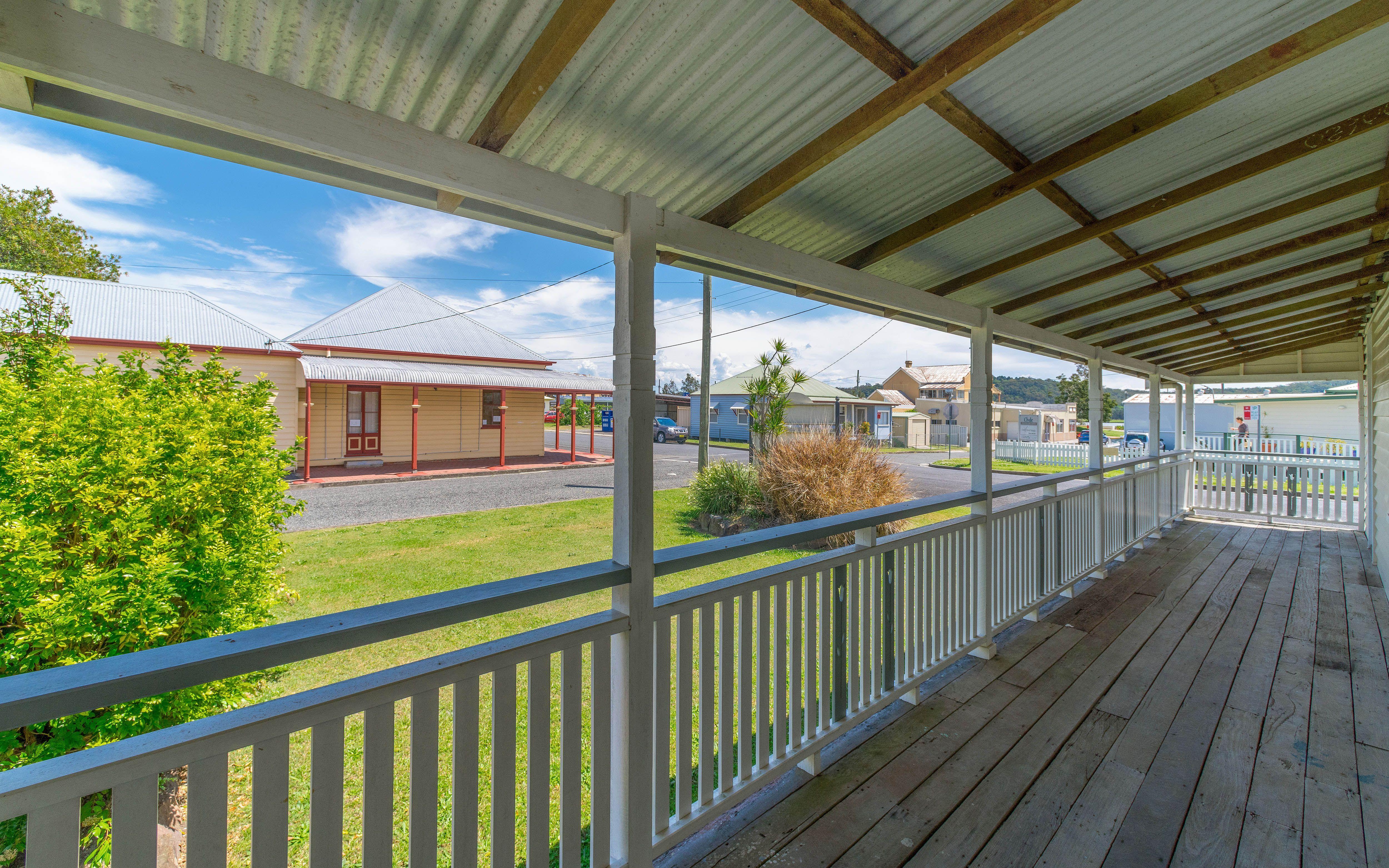 Residential/Commercial Property, Opportunity in Central Maclean!