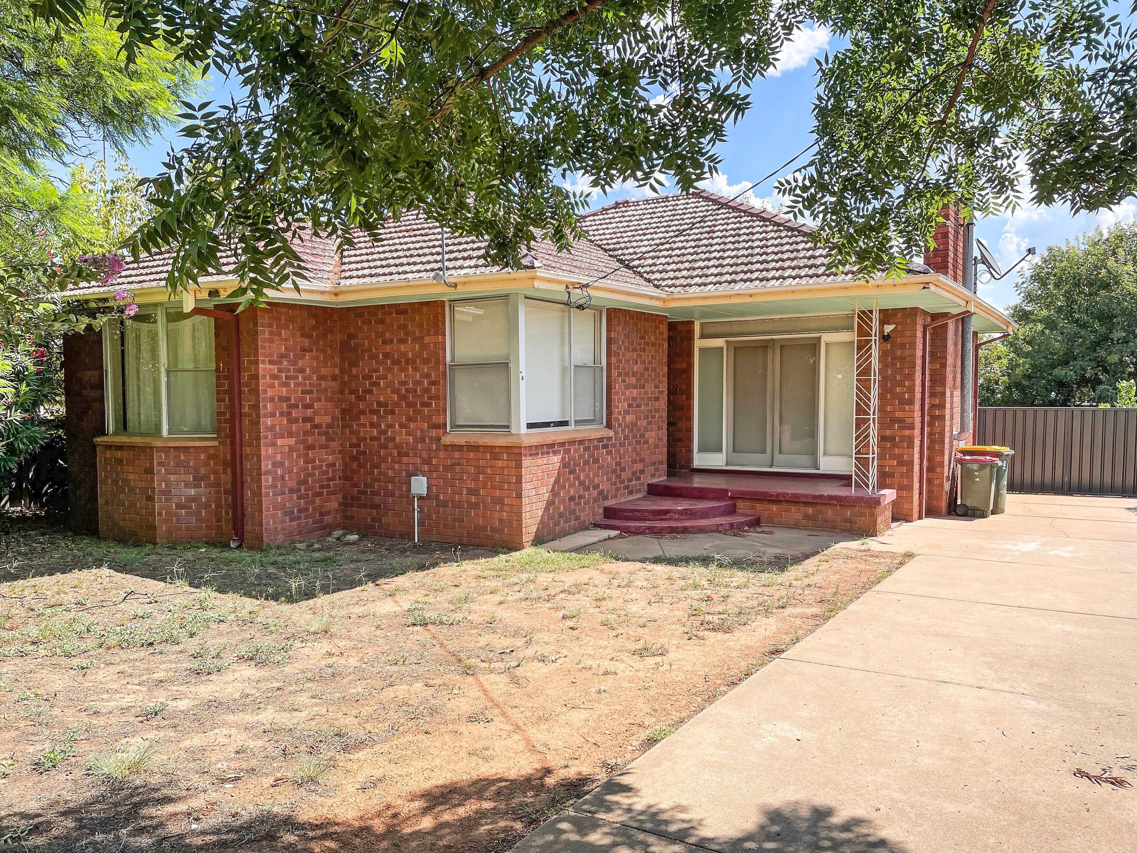 Prop-GPT: House: NSW Dubbo, NSW 2830 Home For Rent