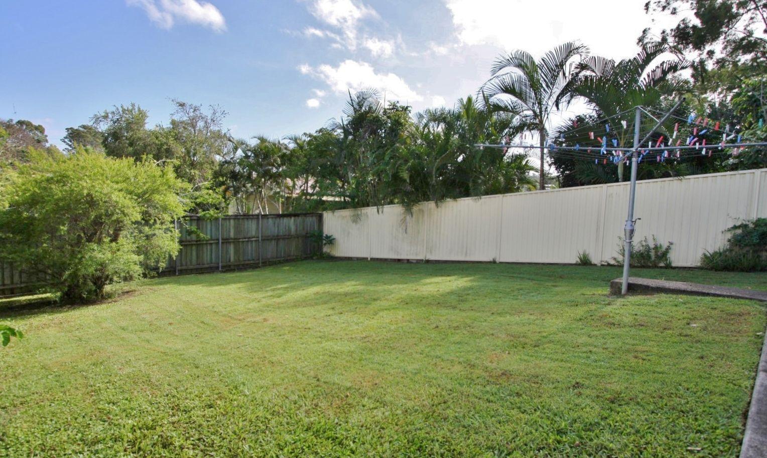 Quiet and Private - Fabulous Deck - Timber Floors