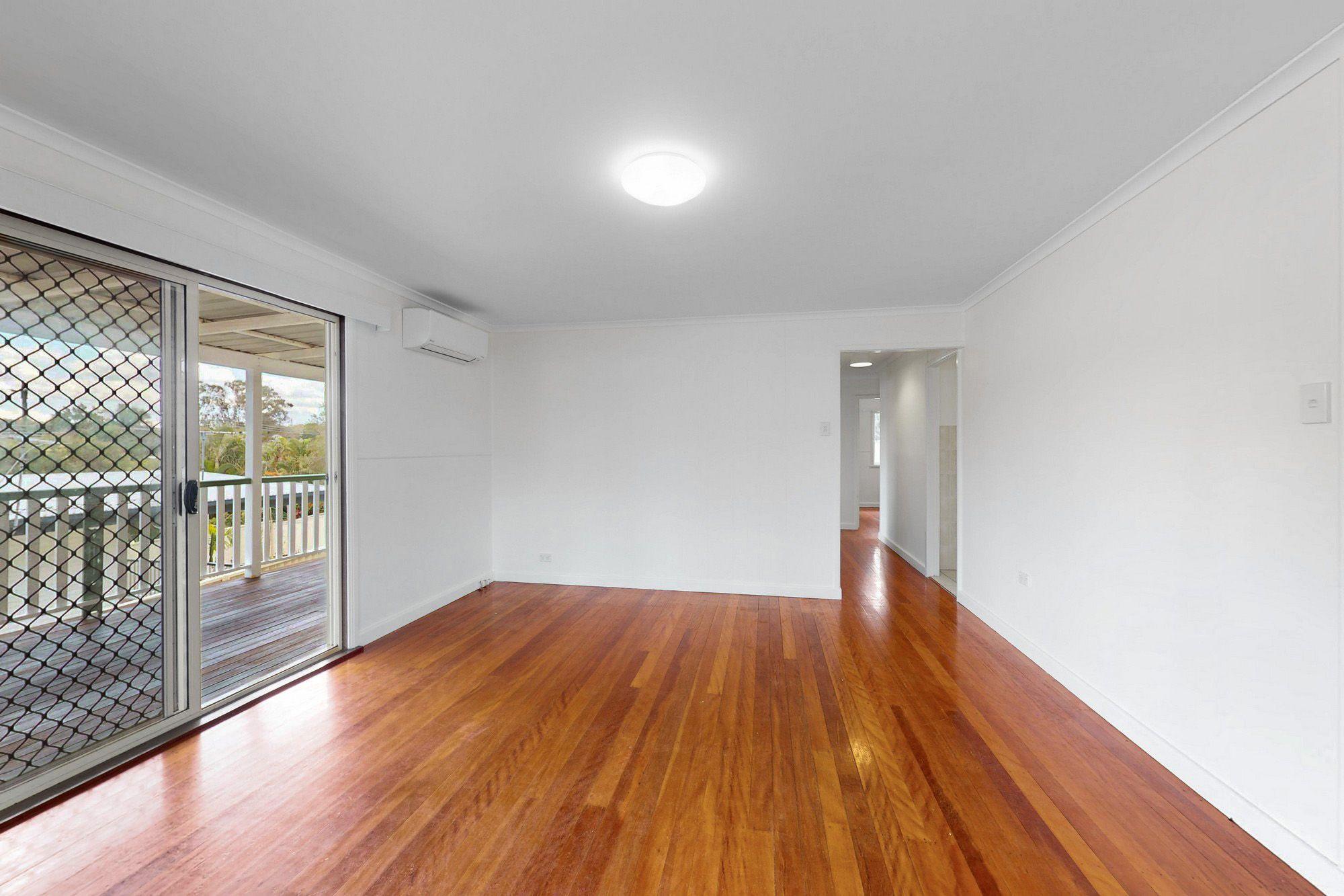 Quiet and Private - Fabulous Deck - Timber Floors