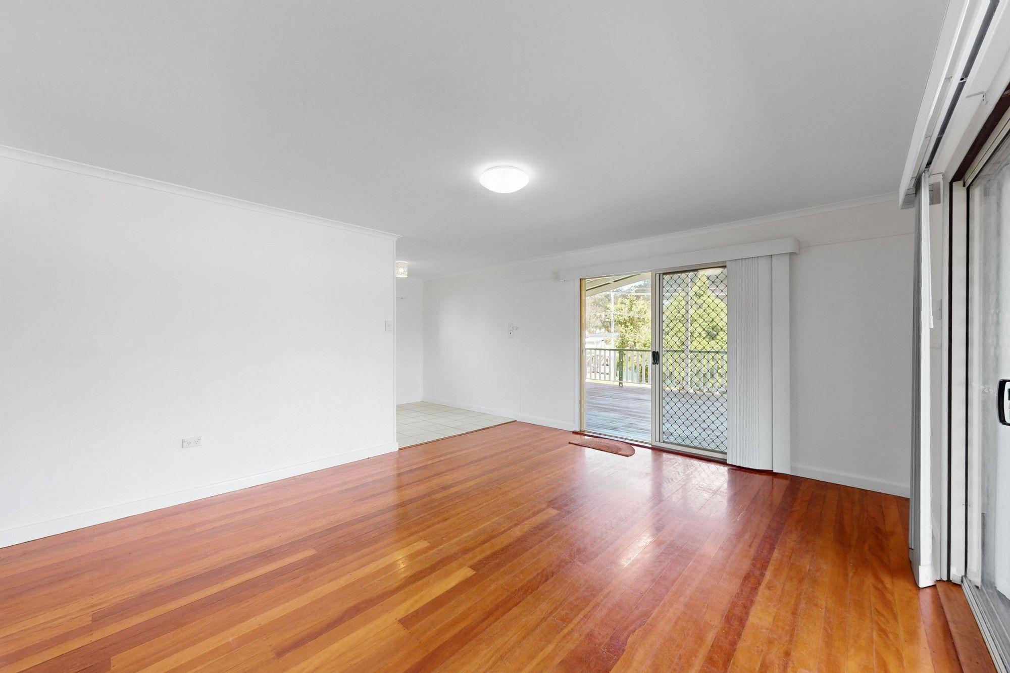 Quiet and Private - Fabulous Deck - Timber Floors