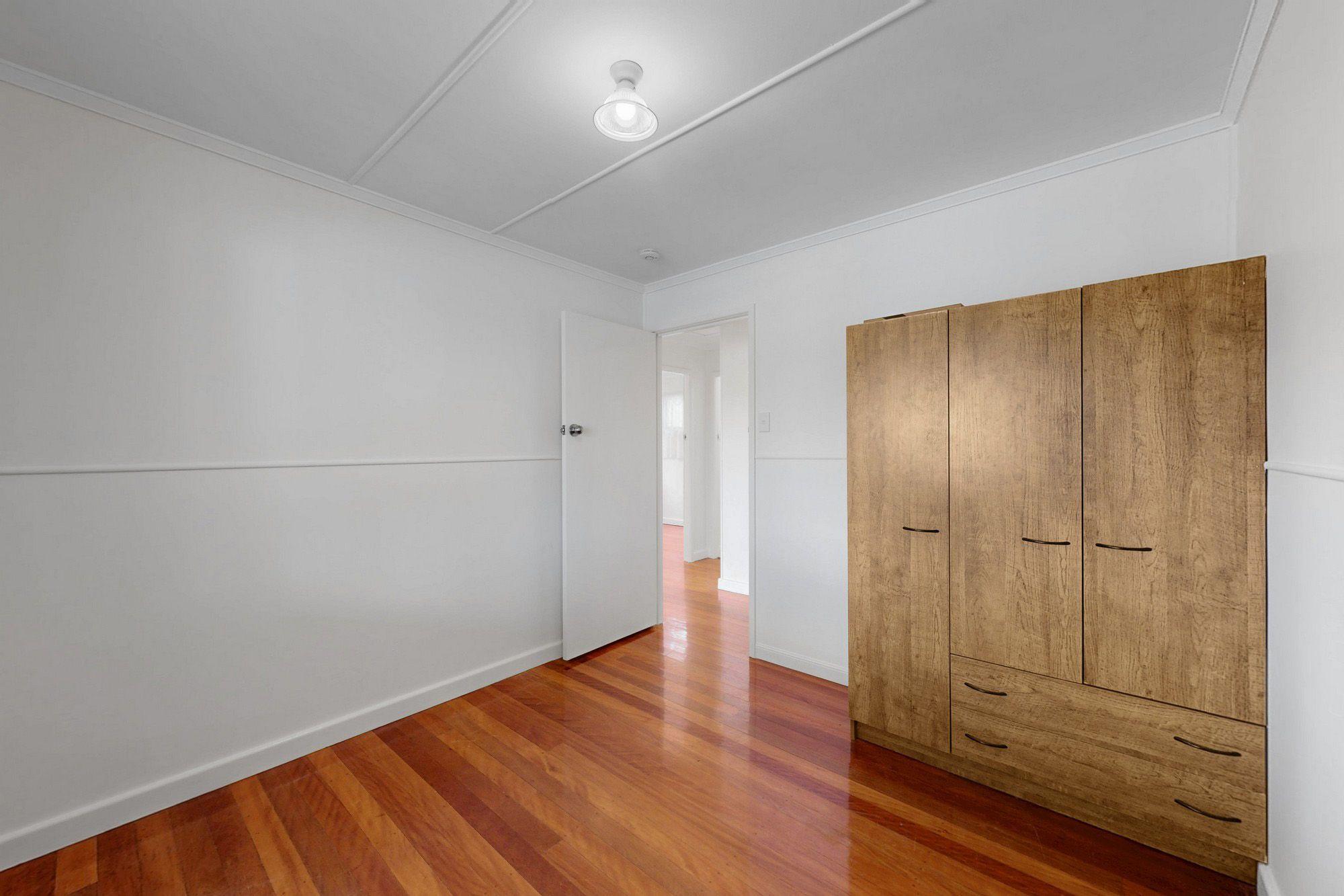 Quiet and Private - Fabulous Deck - Timber Floors