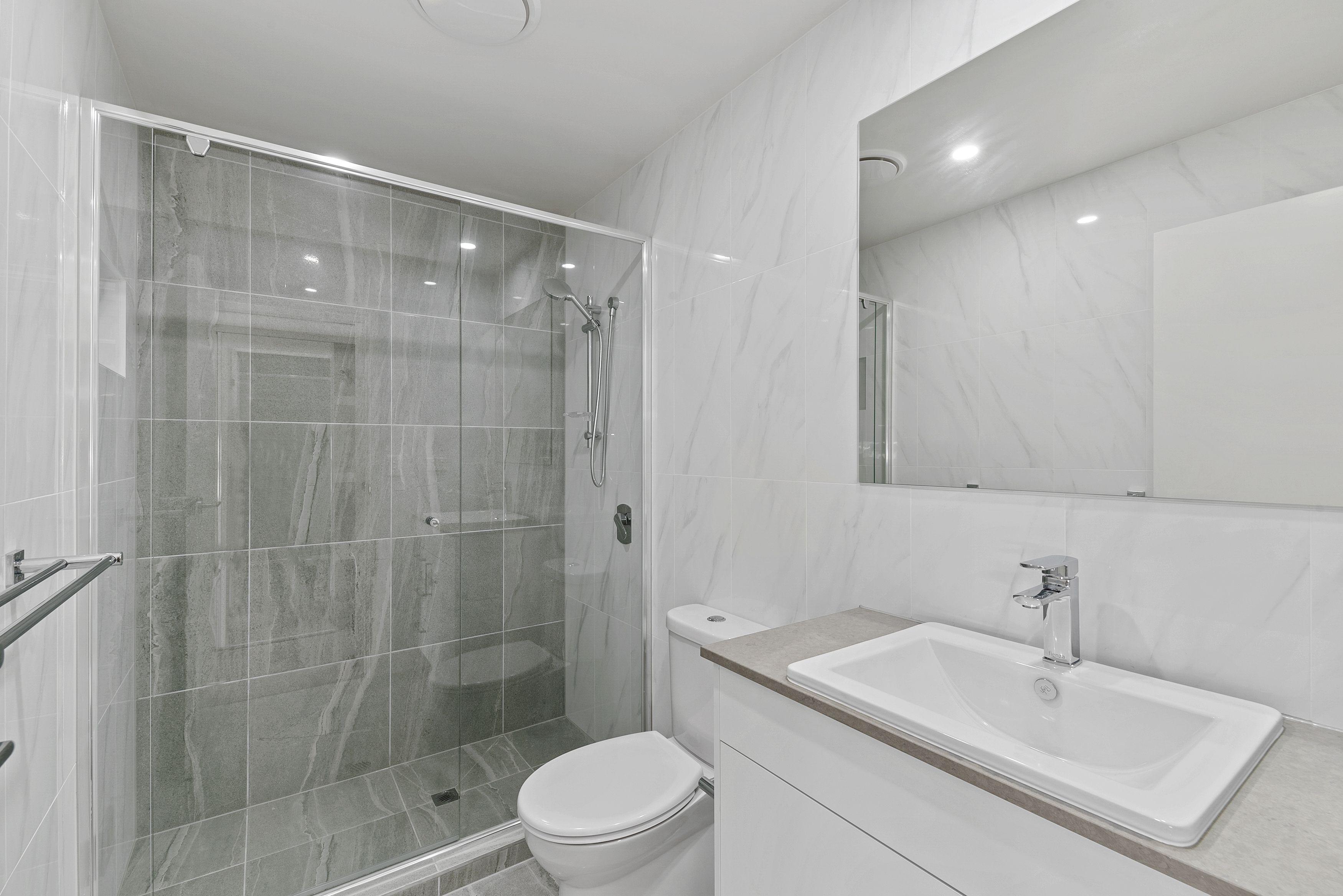 Modern 3-Bedroom Apartment in the Heart of Redcliffe