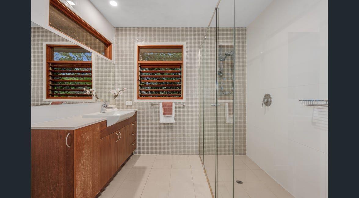 Stunning Family Retreat in Indooroopilly