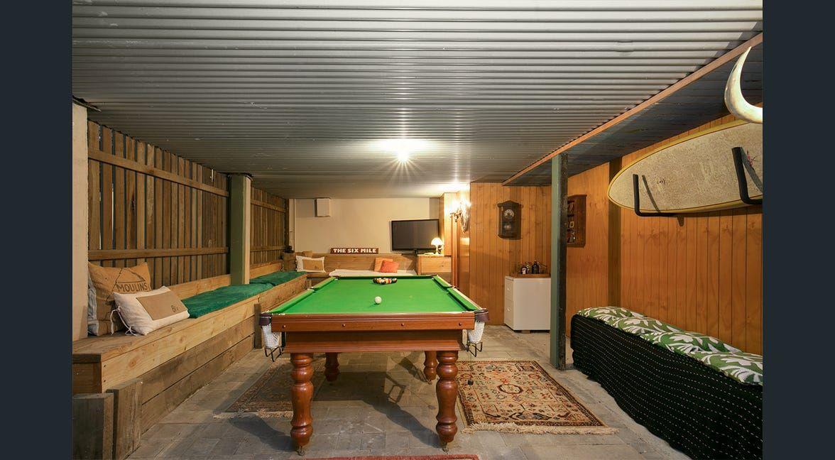 Stunning Family Retreat in Indooroopilly