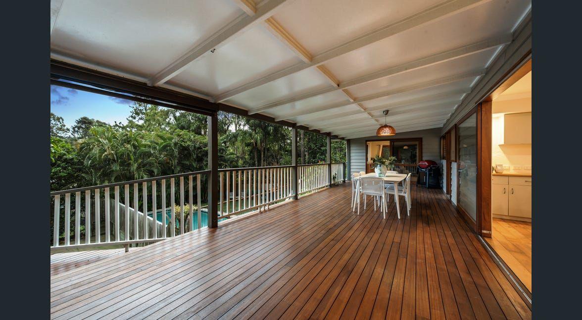 Stunning Family Retreat in Indooroopilly