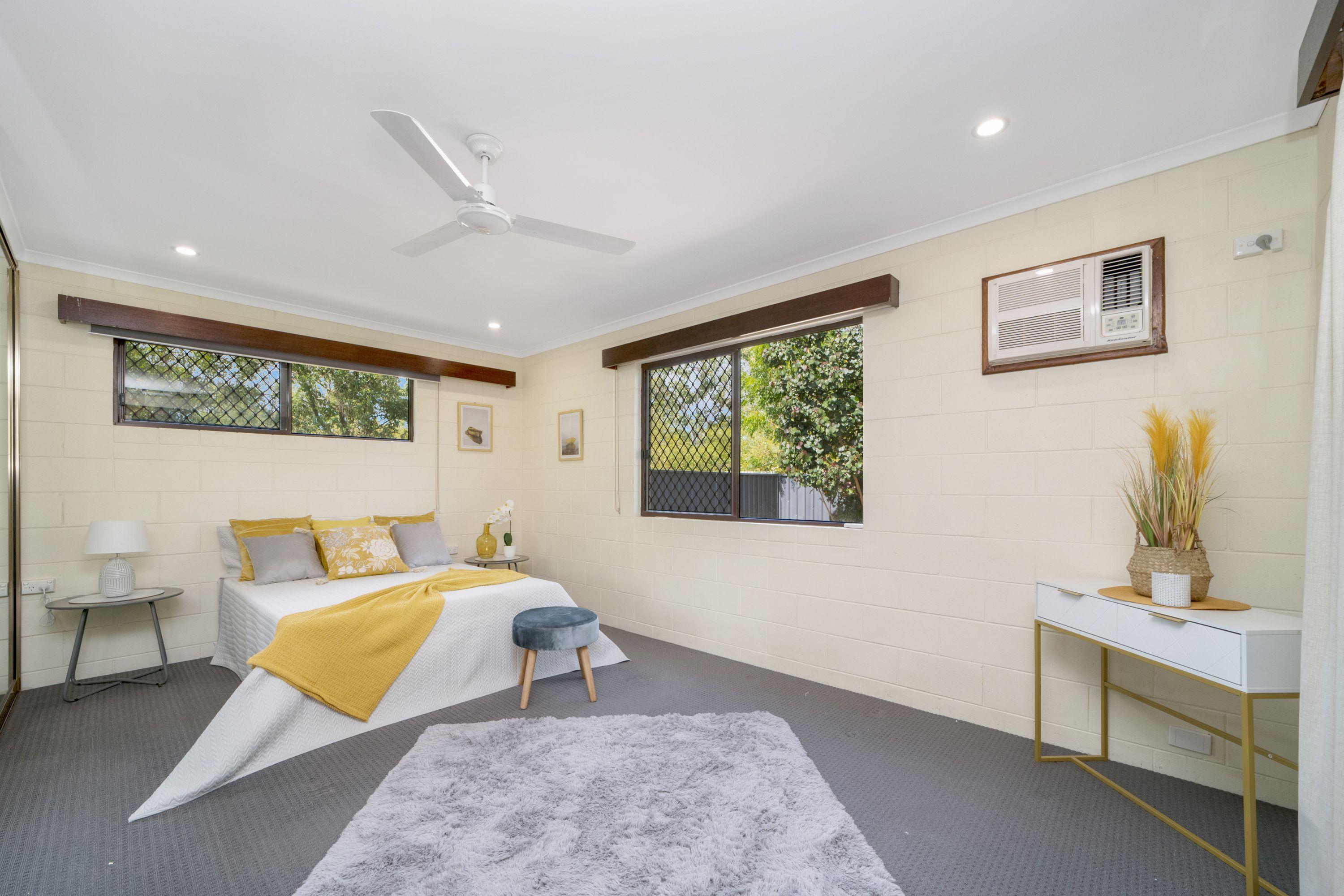 Large Family Home with Shed!