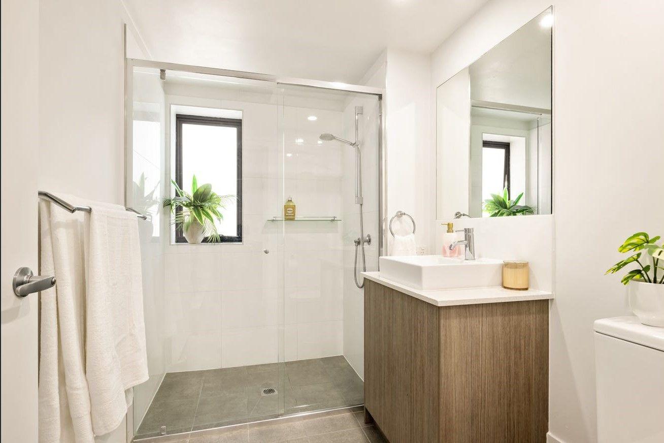 MODERN LIVING WITH A BALCONY AND VIEWS