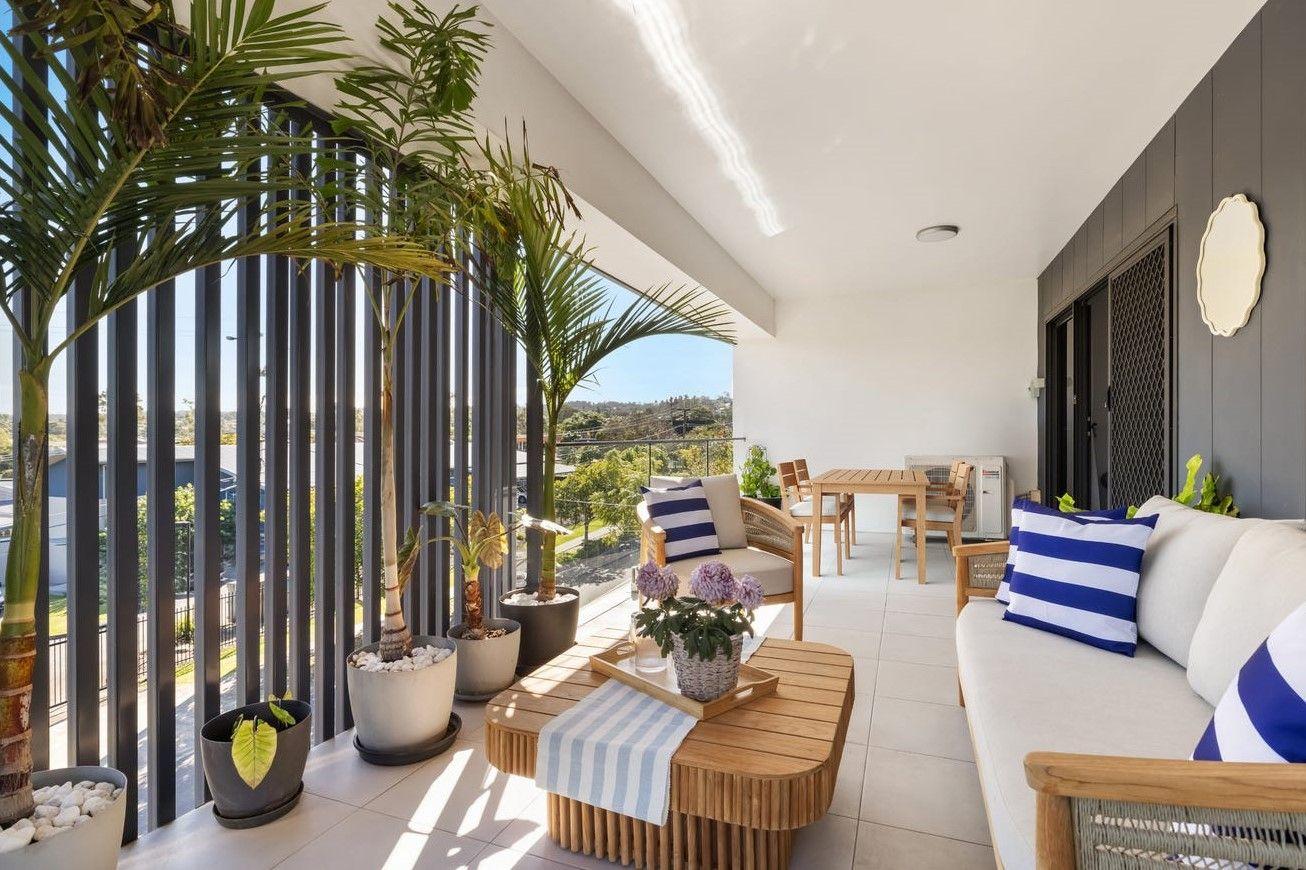 MODERN LIVING WITH A BALCONY AND VIEWS