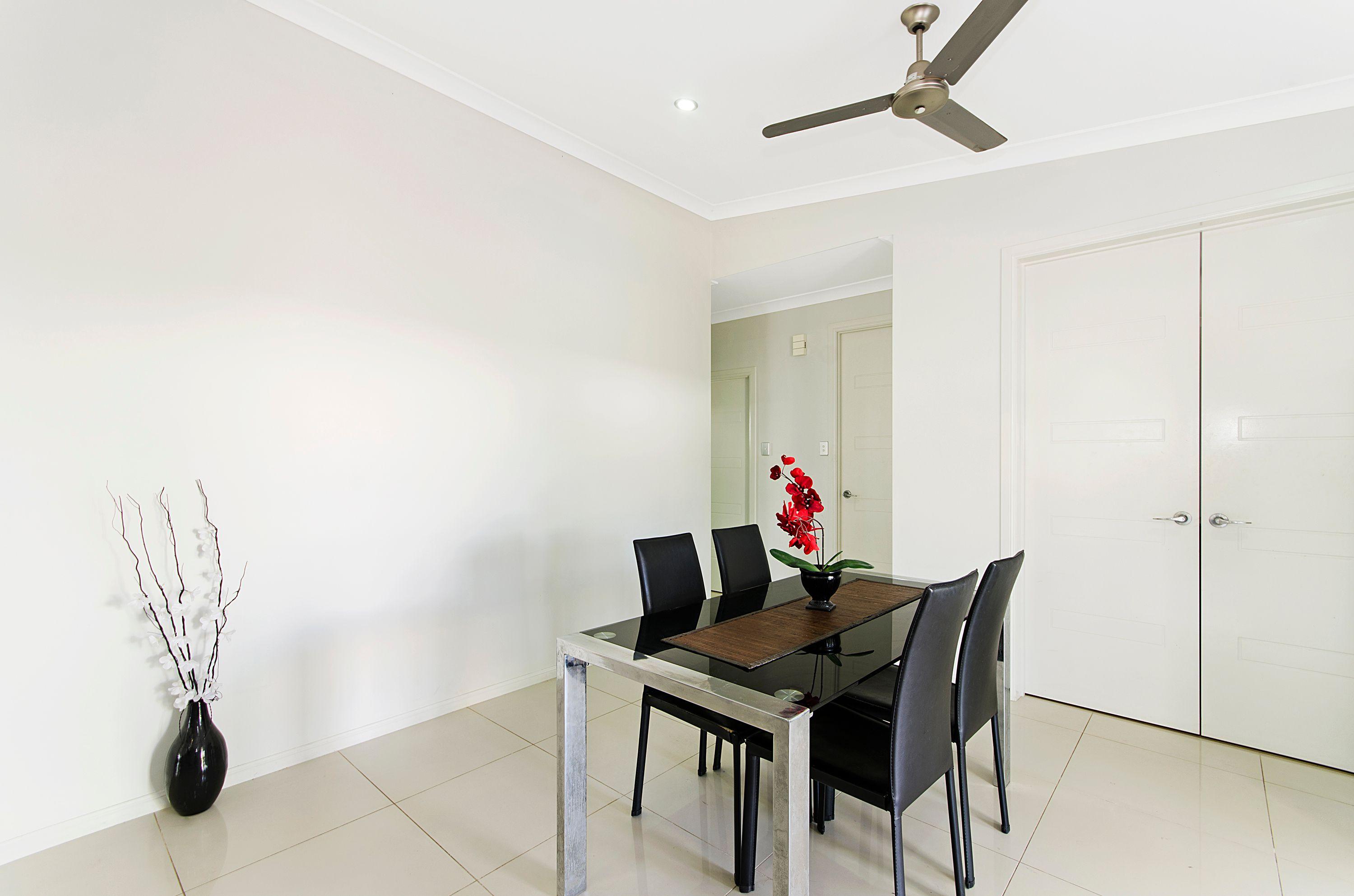 Share house Room Available - Bills Included!!!!