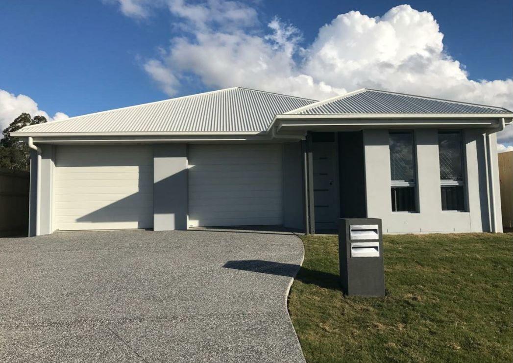 Cozy Modern duplex for rent located in Morayfield