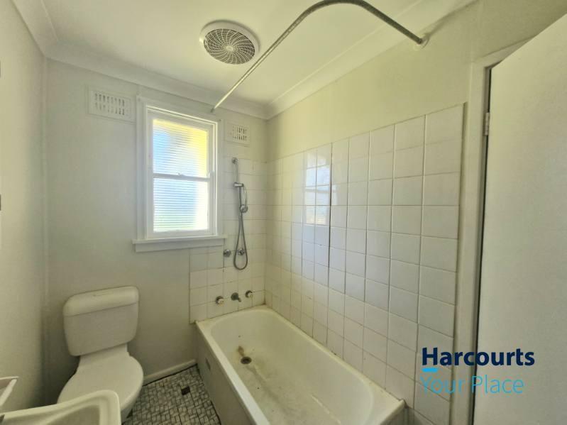 52 Marquesa Crescent, LETHBRIDGE PARK, NSW 2770 - House for Rent - harcourts.net