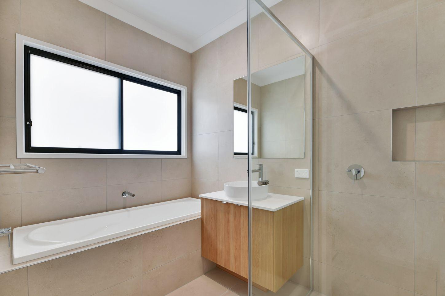 2/2 Tetragona Drive, ARANA HILLS, QLD 4054 - House for Rent - harcourts.net