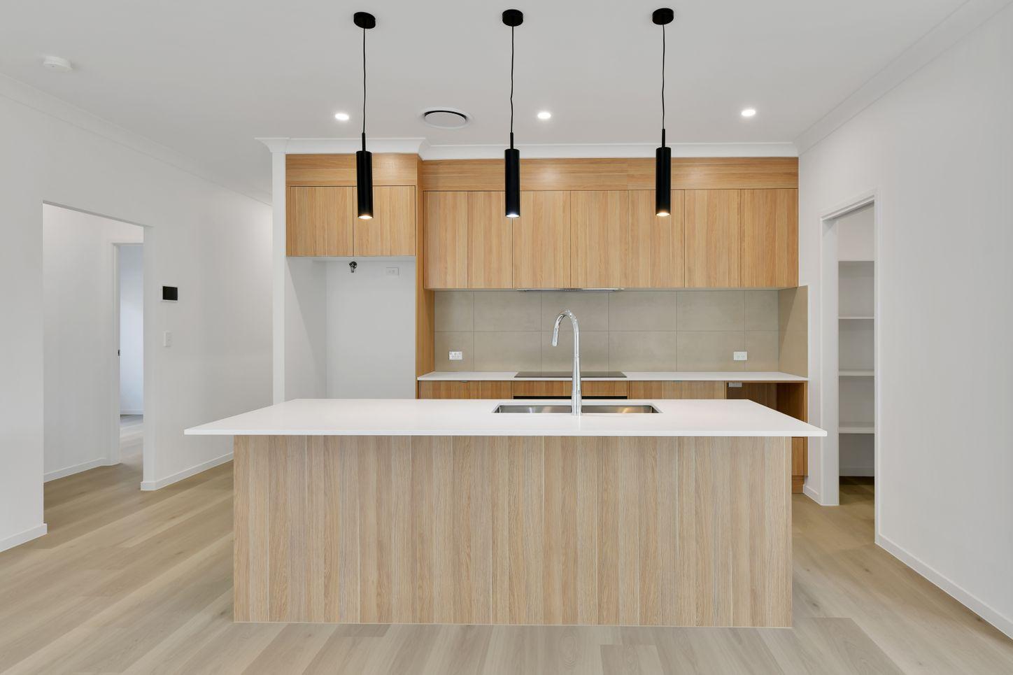 2/2 Tetragona Drive, ARANA HILLS, QLD 4054 - House for Rent - harcourts.net