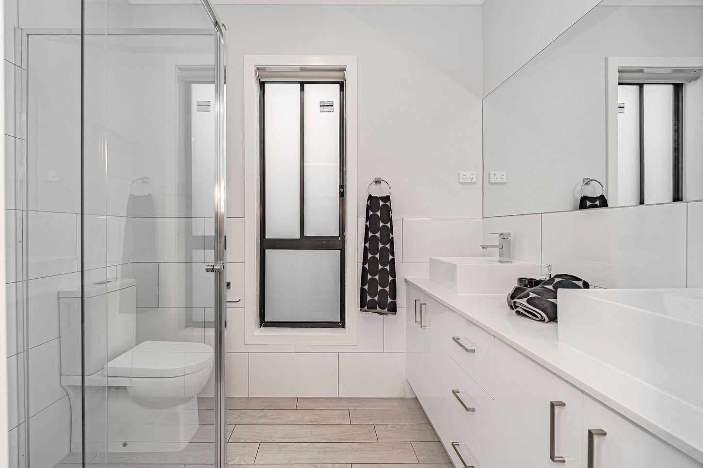 65 Barkers Crescent, MICKLEHAM, VIC 3064 - House for Rent - harcourts.net