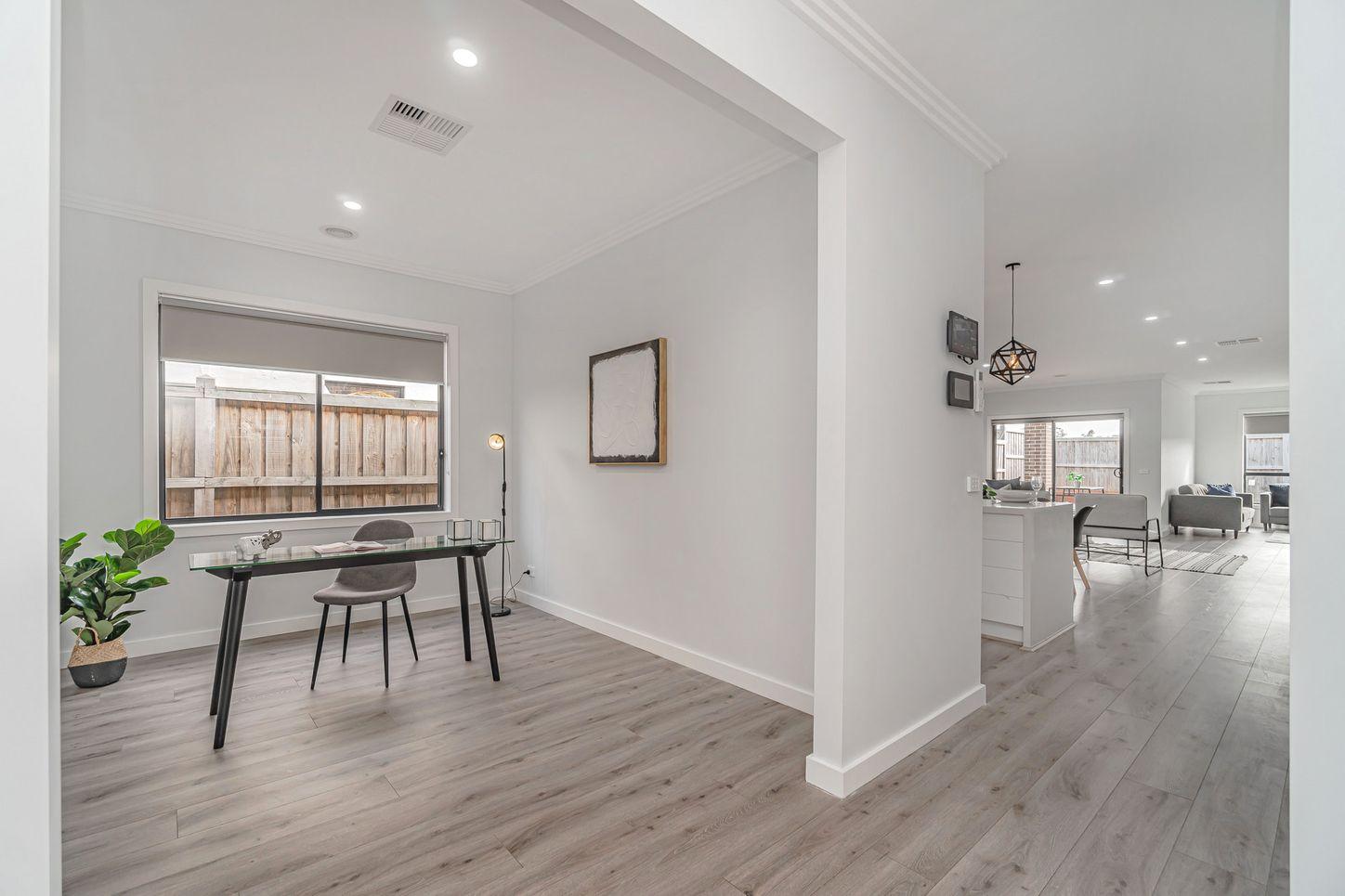 65 Barkers Crescent, MICKLEHAM, VIC 3064 - House for Rent - harcourts.net