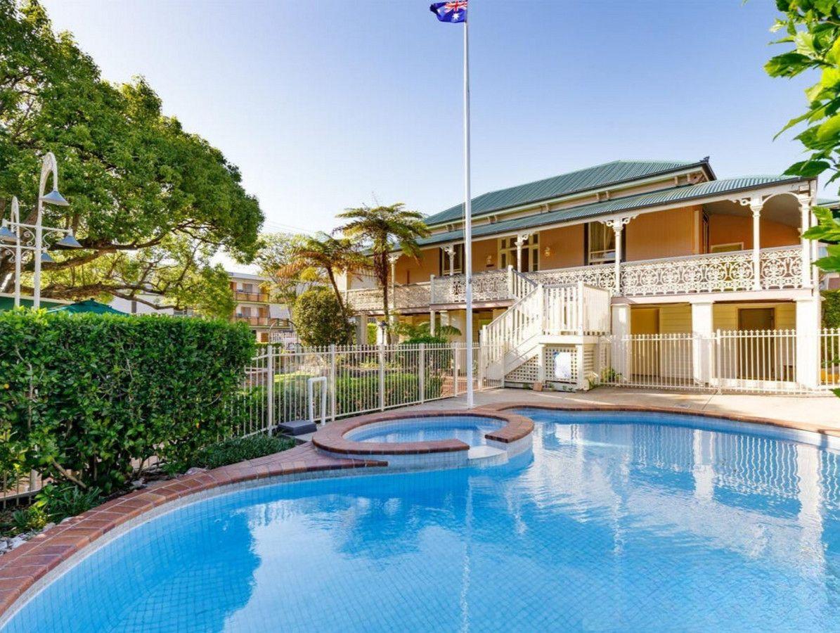 Prop-GPT: House: QLD Wooloowin, QLD 4030 Queensland 4030