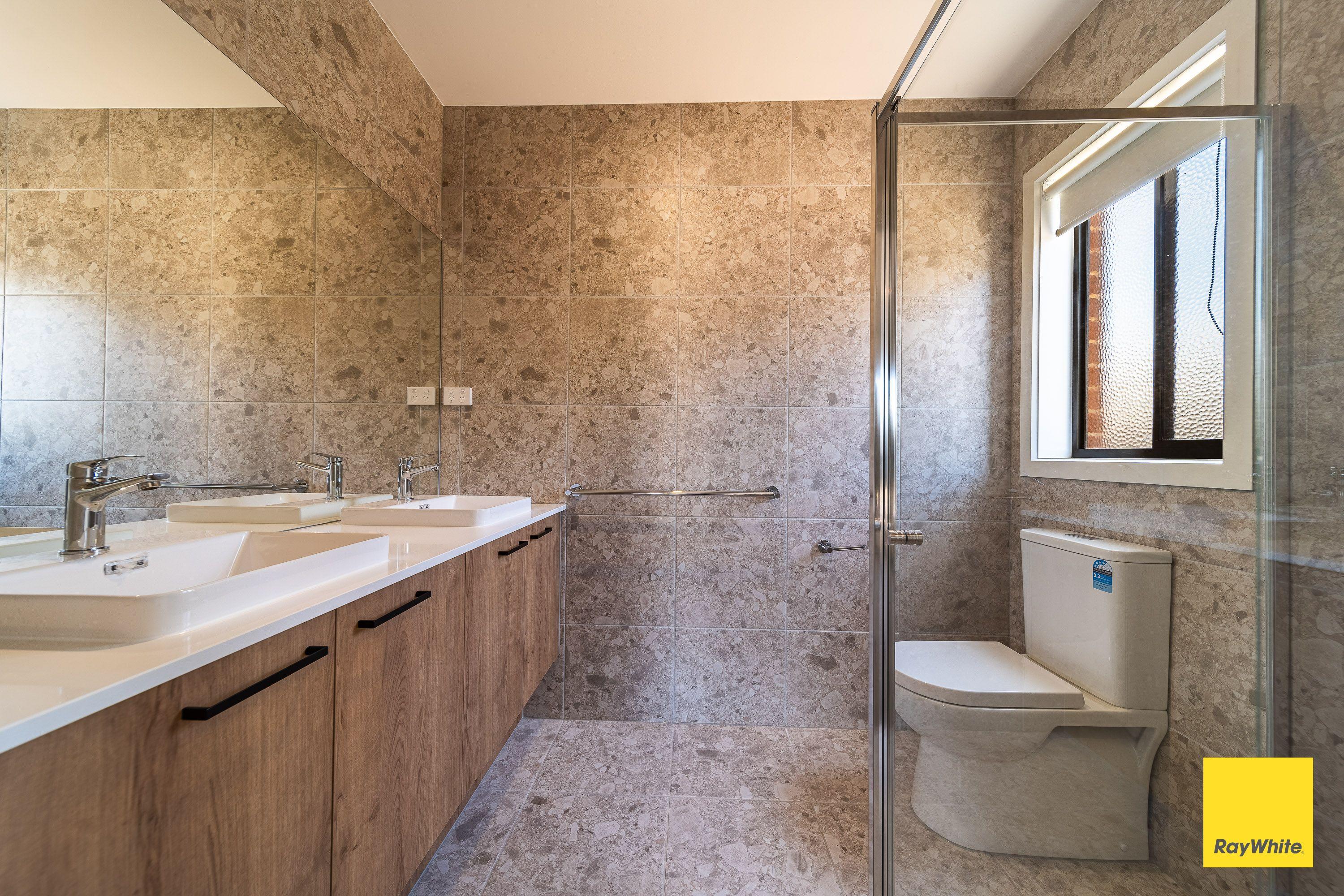 Stunning 4 Bedroom Home in Jackass Flat