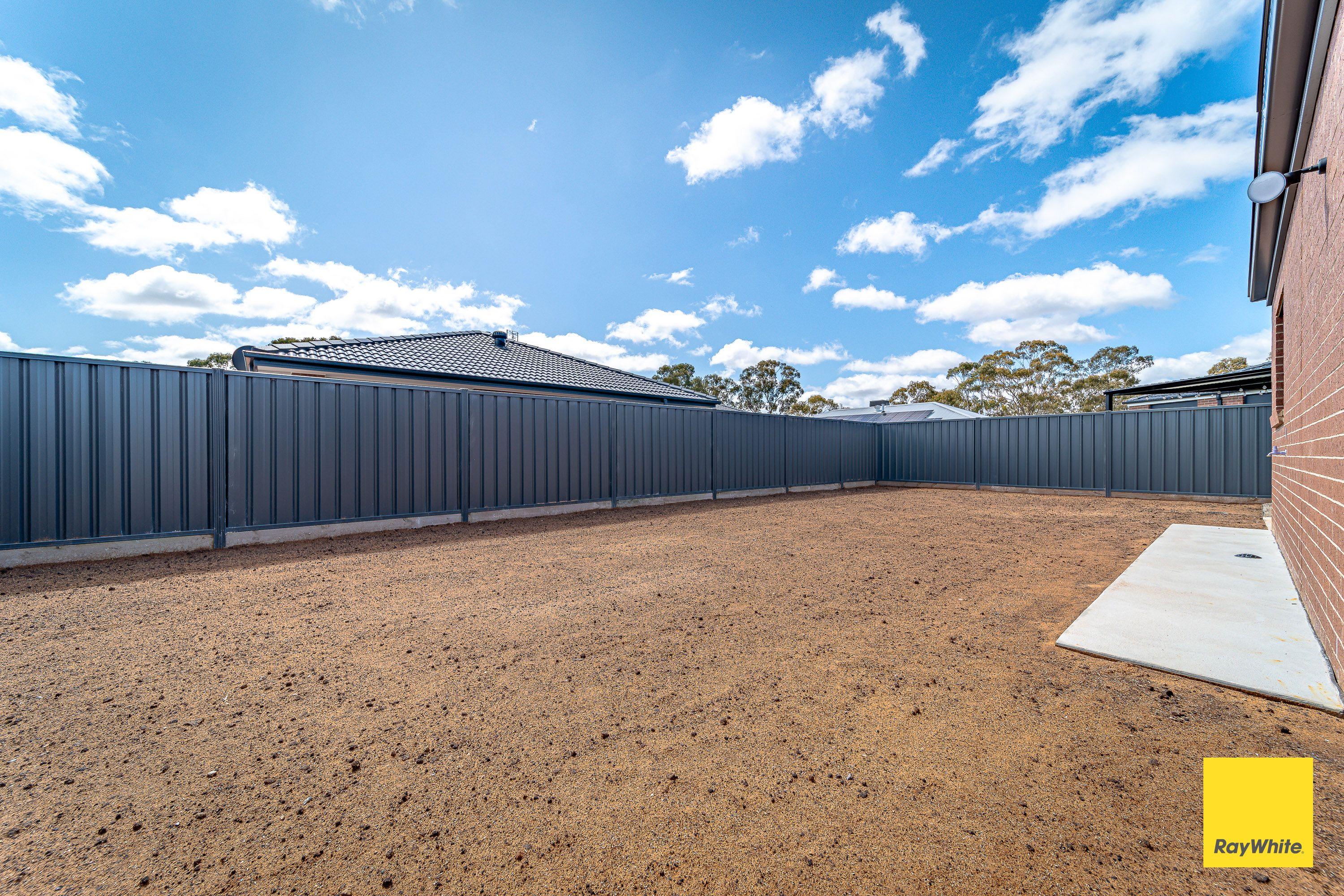 Stunning 4 Bedroom Home in Jackass Flat