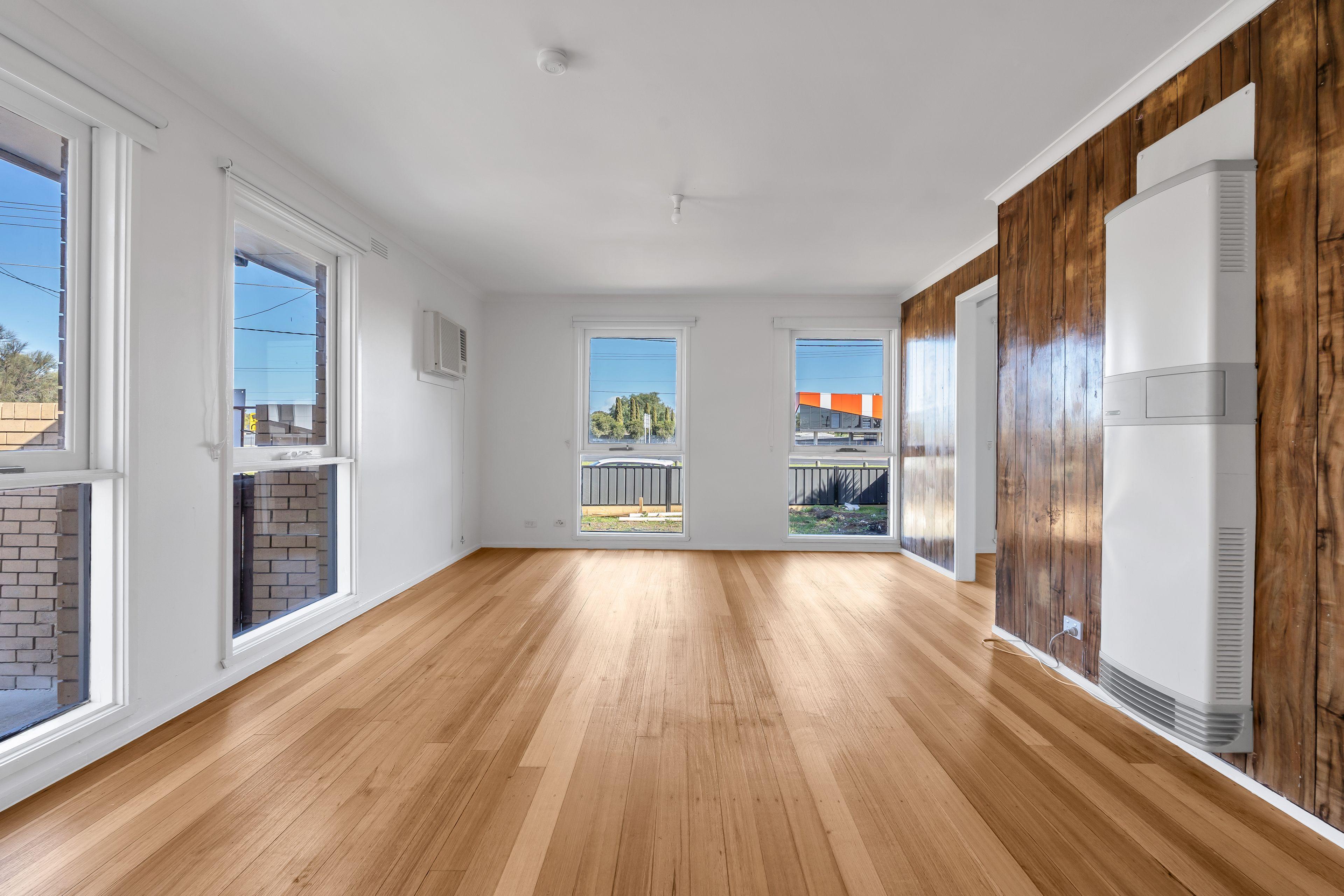 HOME FOR RENT IN THE HEART OF HOPPERS CROSSING