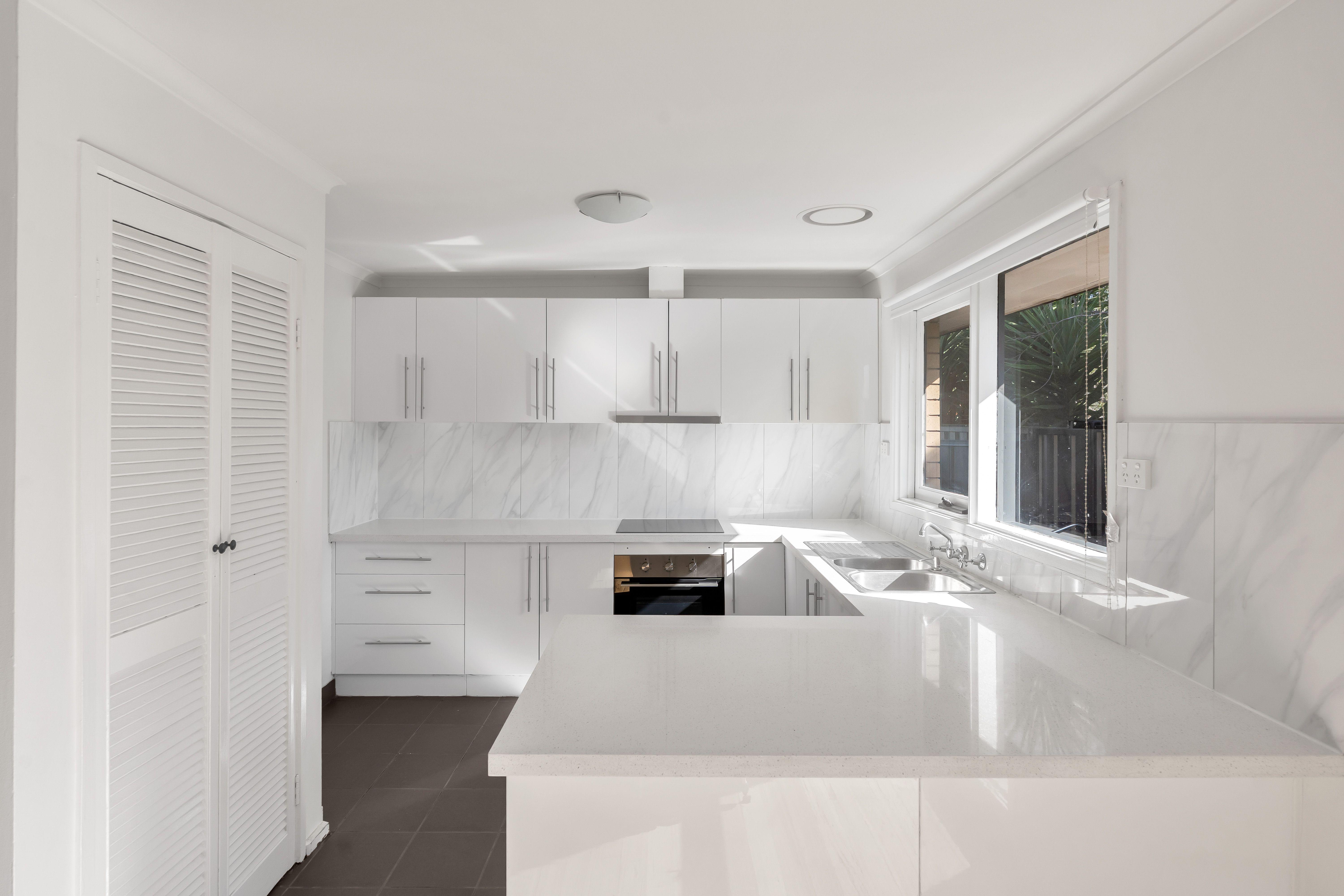 HOME FOR RENT IN THE HEART OF HOPPERS CROSSING