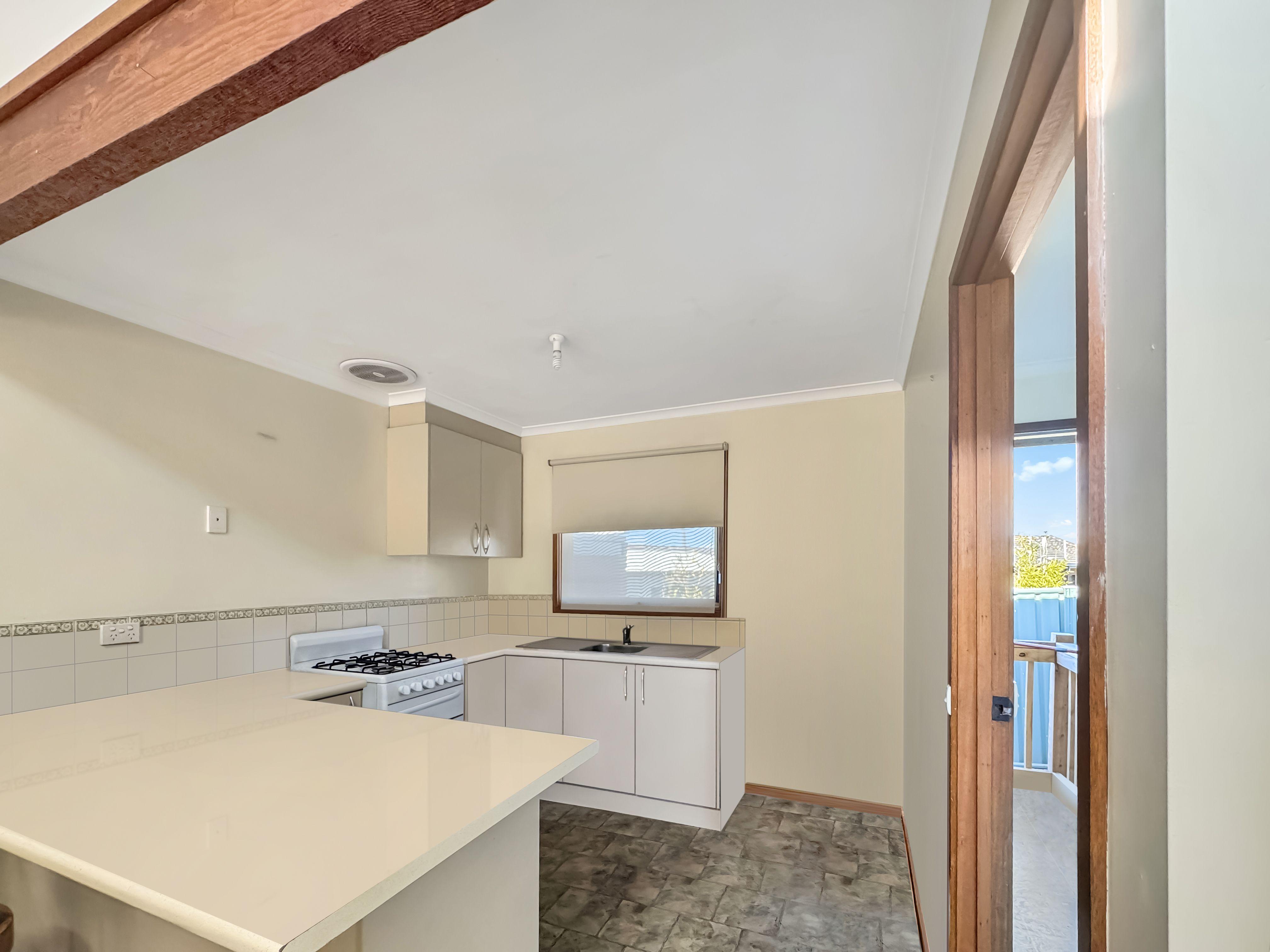 SPACIOUS 2 BEDROOM UNIT