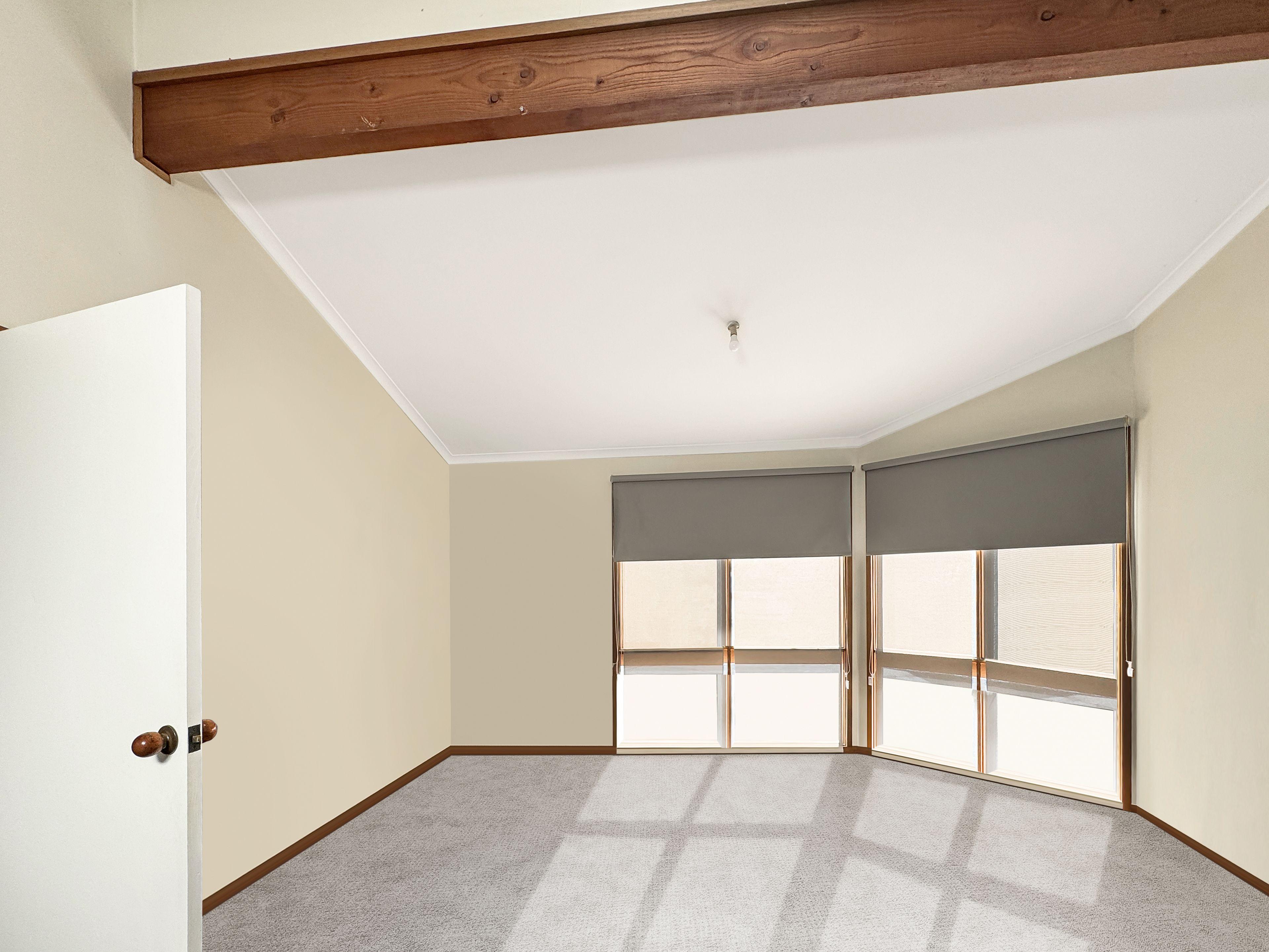 SPACIOUS 2 BEDROOM UNIT