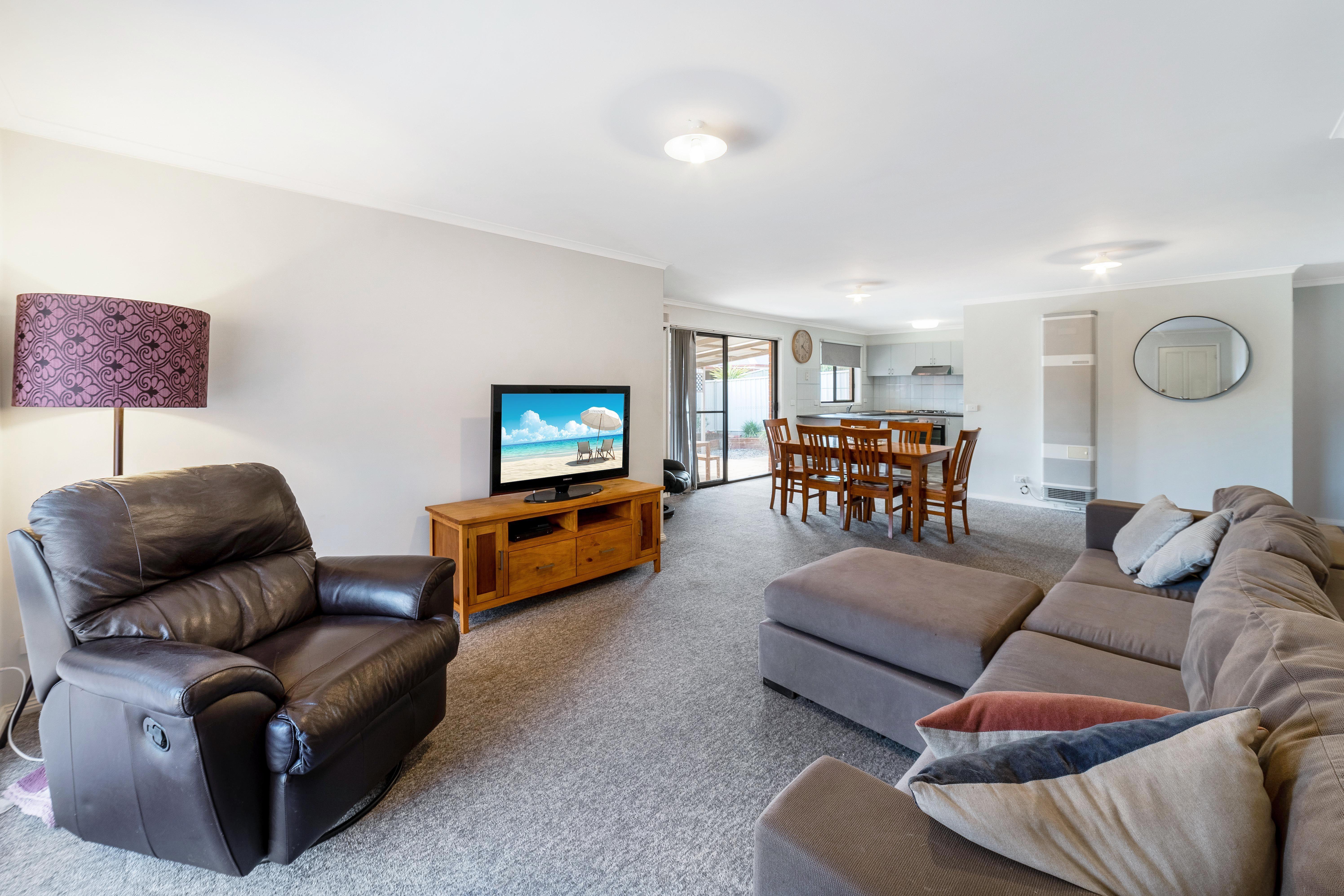 Well Presented 3 bedroom home in much sought after Kangaroo Flat