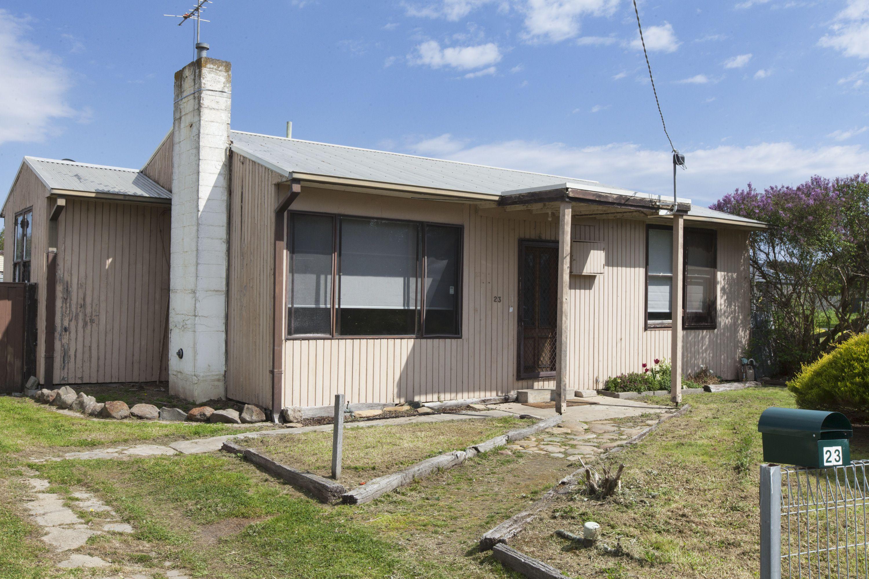 Prop-GPT: House: VIC Ararat, VIC 3377 Home For Rent