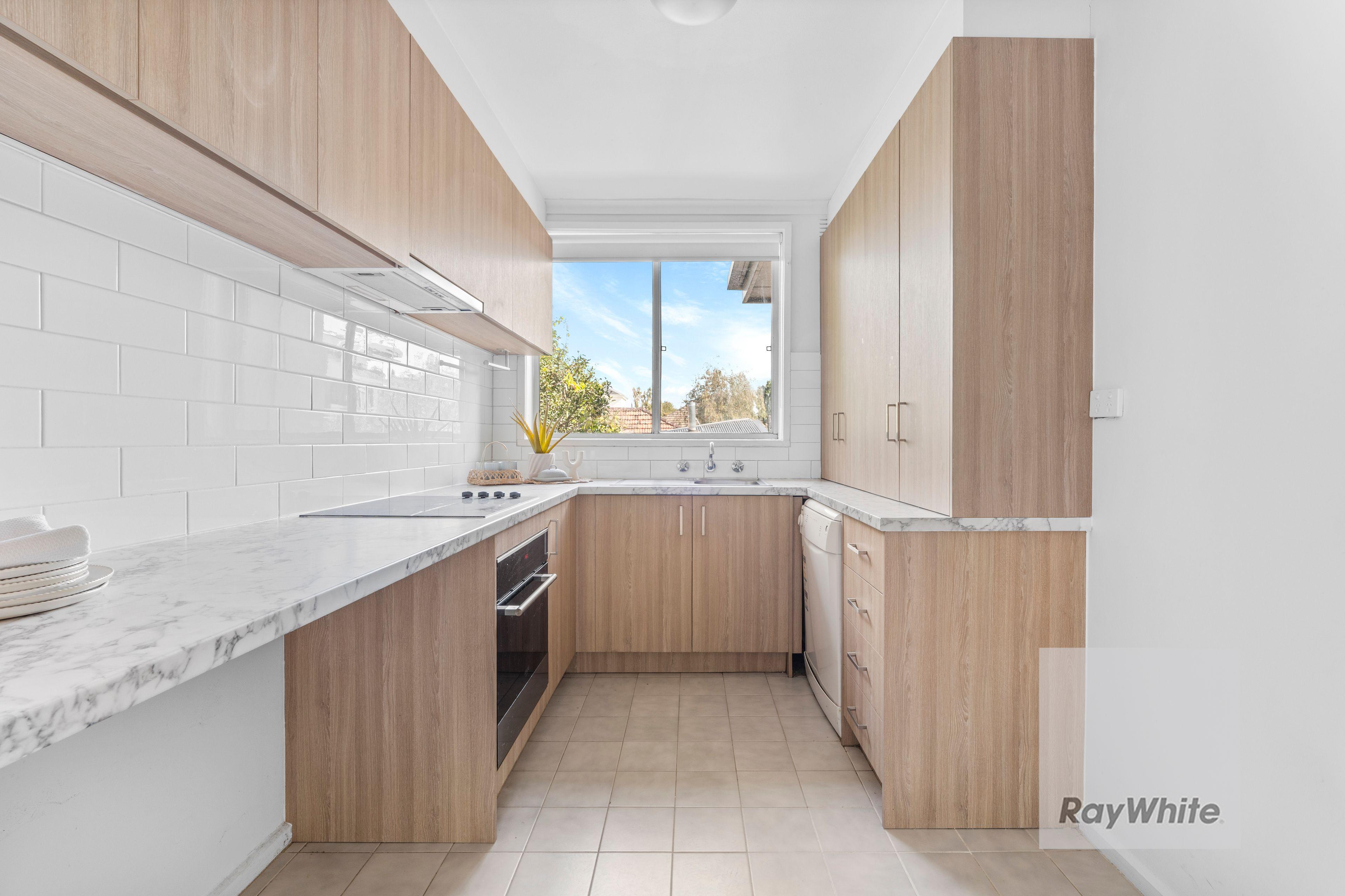 Prop-GPT: Apartment: VIC Hawthorn, VIC 3122 Home For Rent