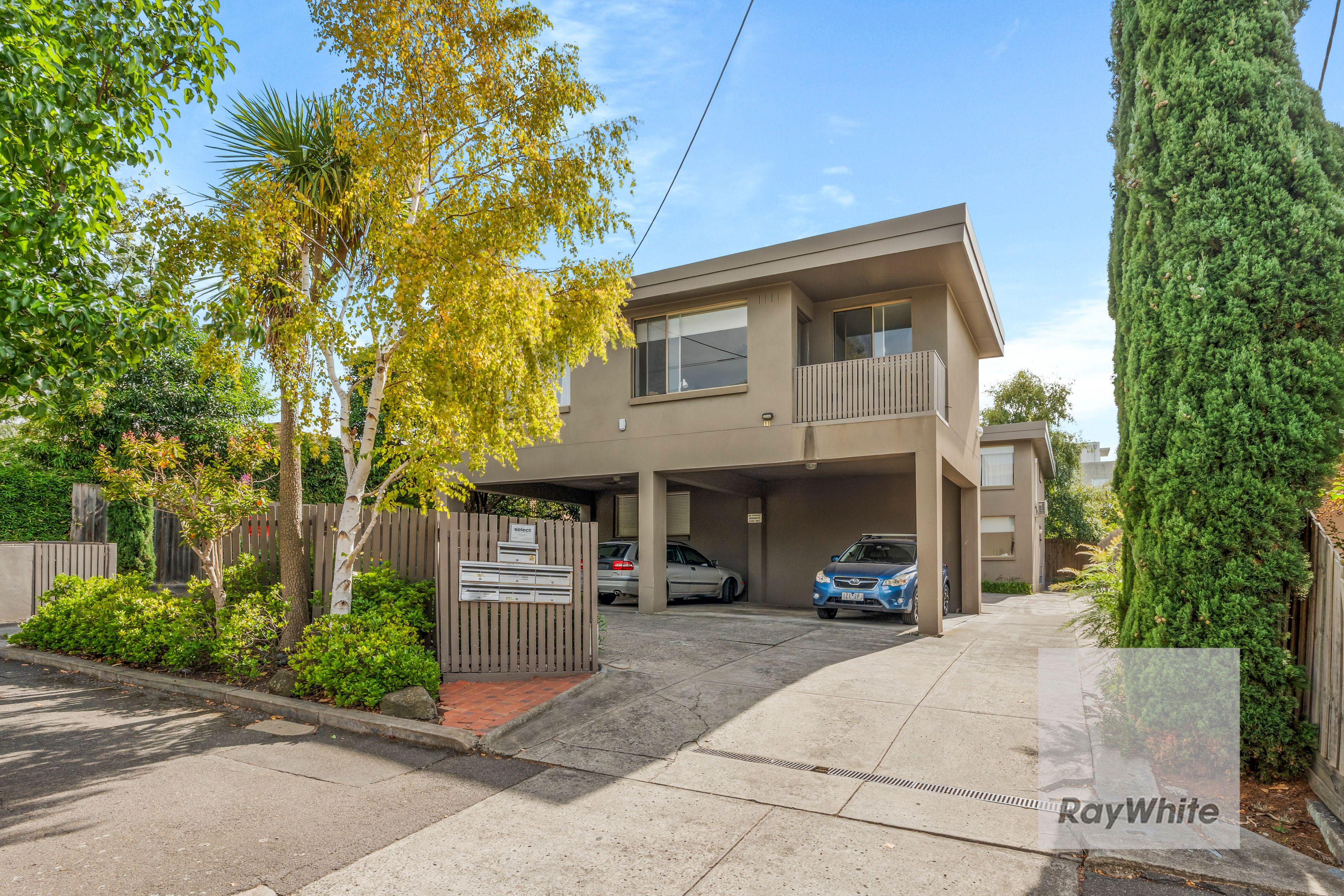 Renovated Gem in Heart of Hawthorn!