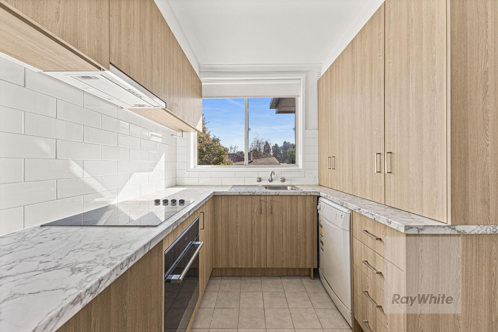 Renovated Gem in Heart of Hawthorn!