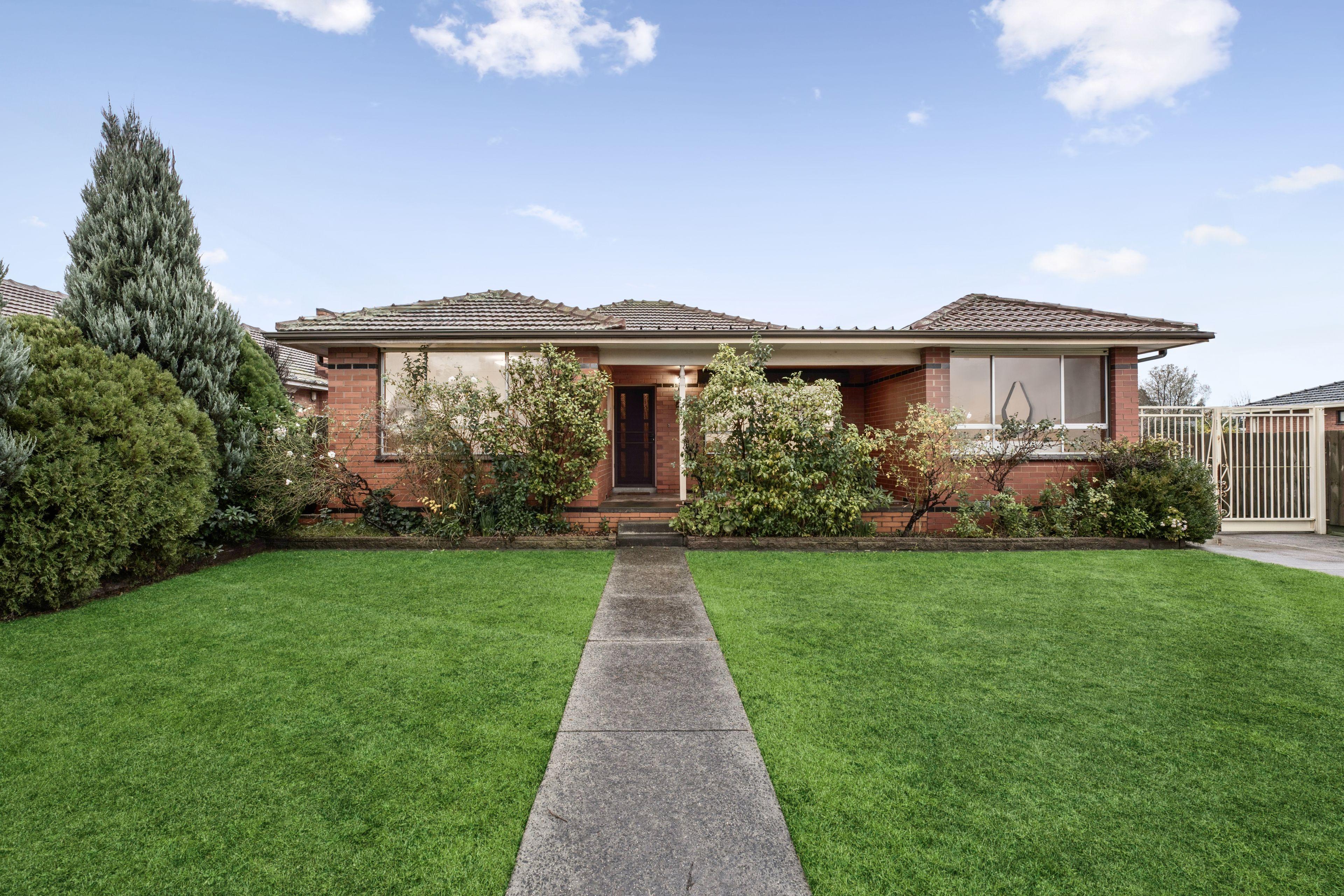 Prop-GPT: House: VIC Reservoir, VIC 3073 Home For Rent