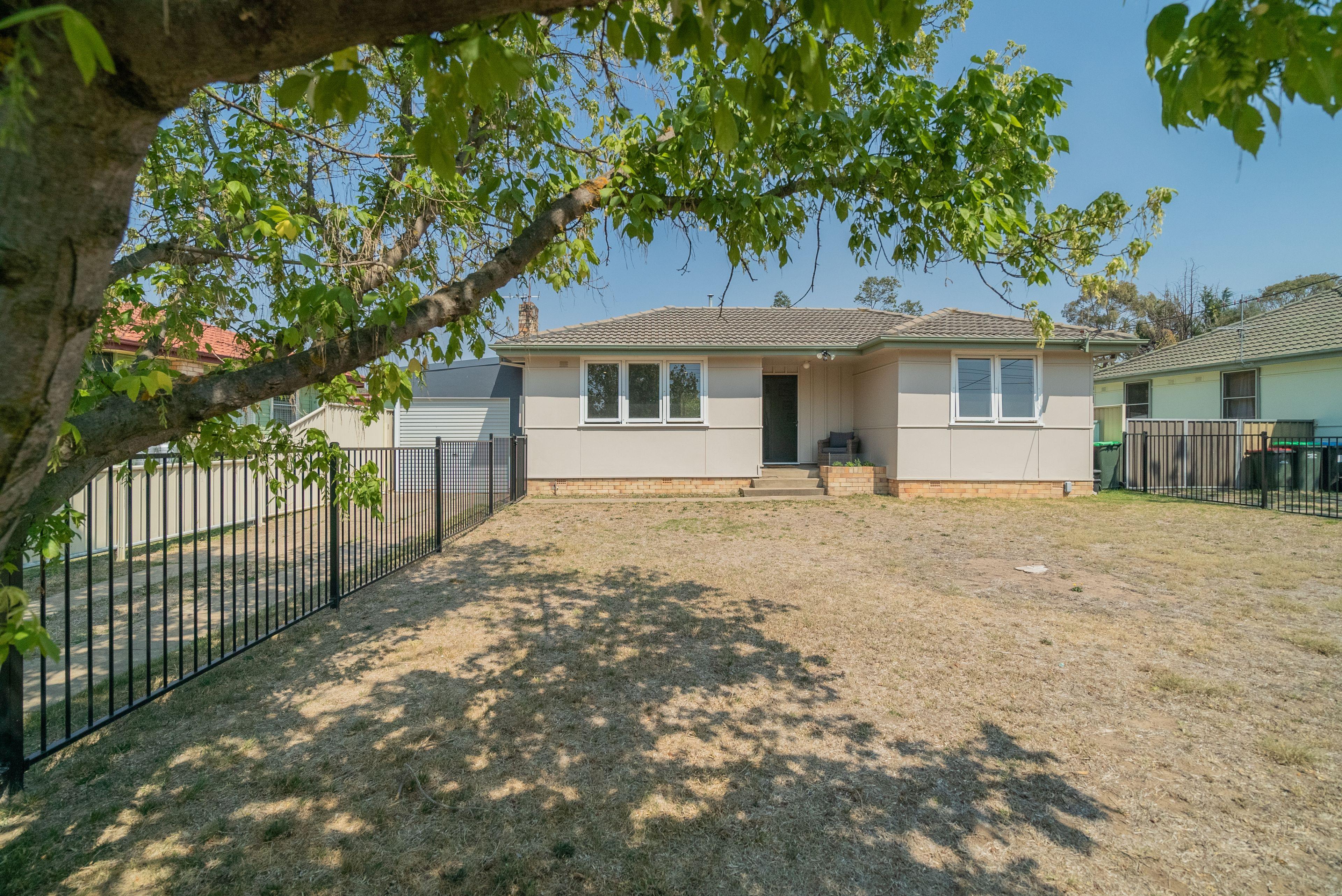 House for Rent: East Armidale, NSW 2350, NSW, 2350