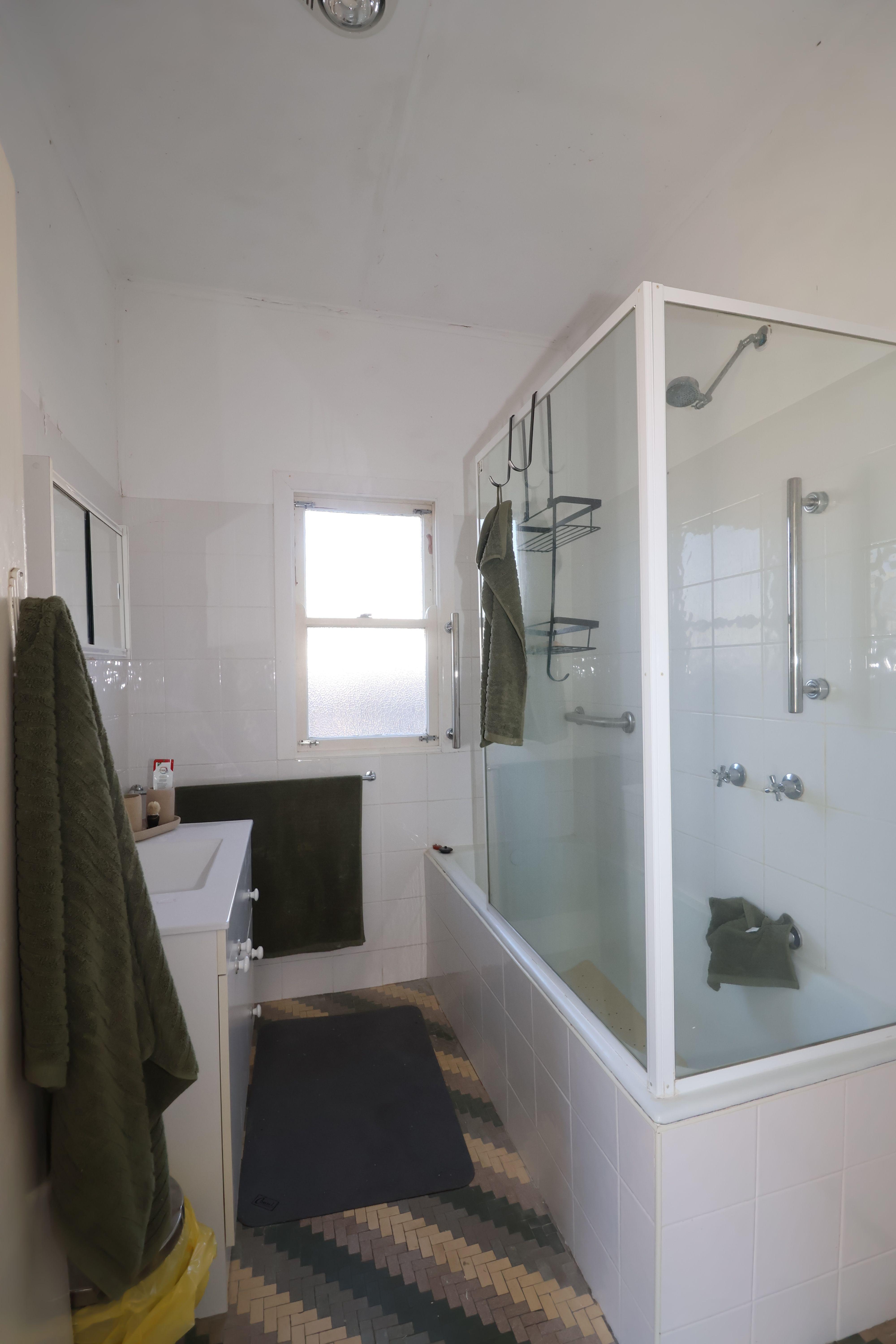 House for Rent: Glen Innes, NSW 2370, NSW, 2370