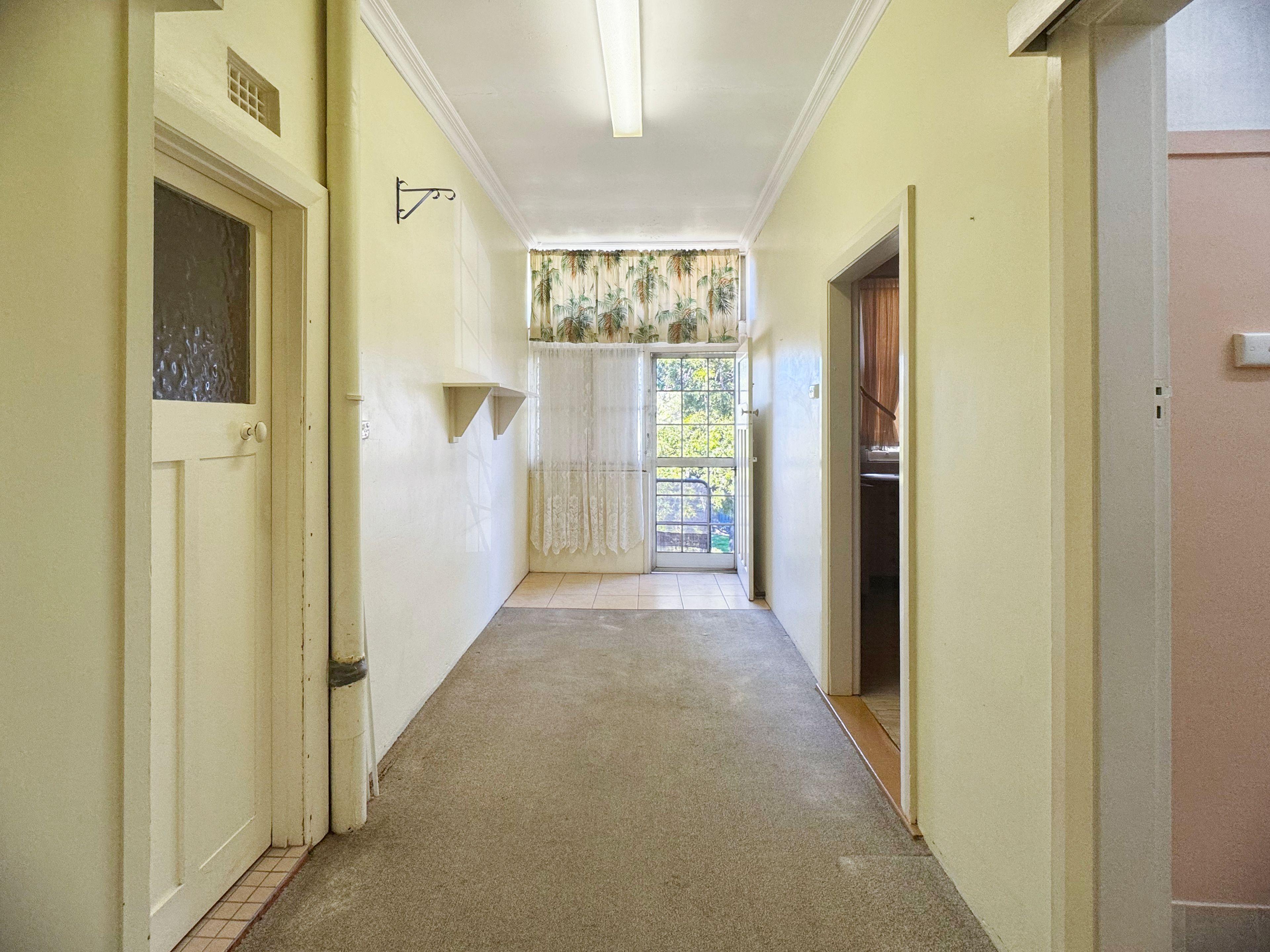 Central Location Upstairs Unit