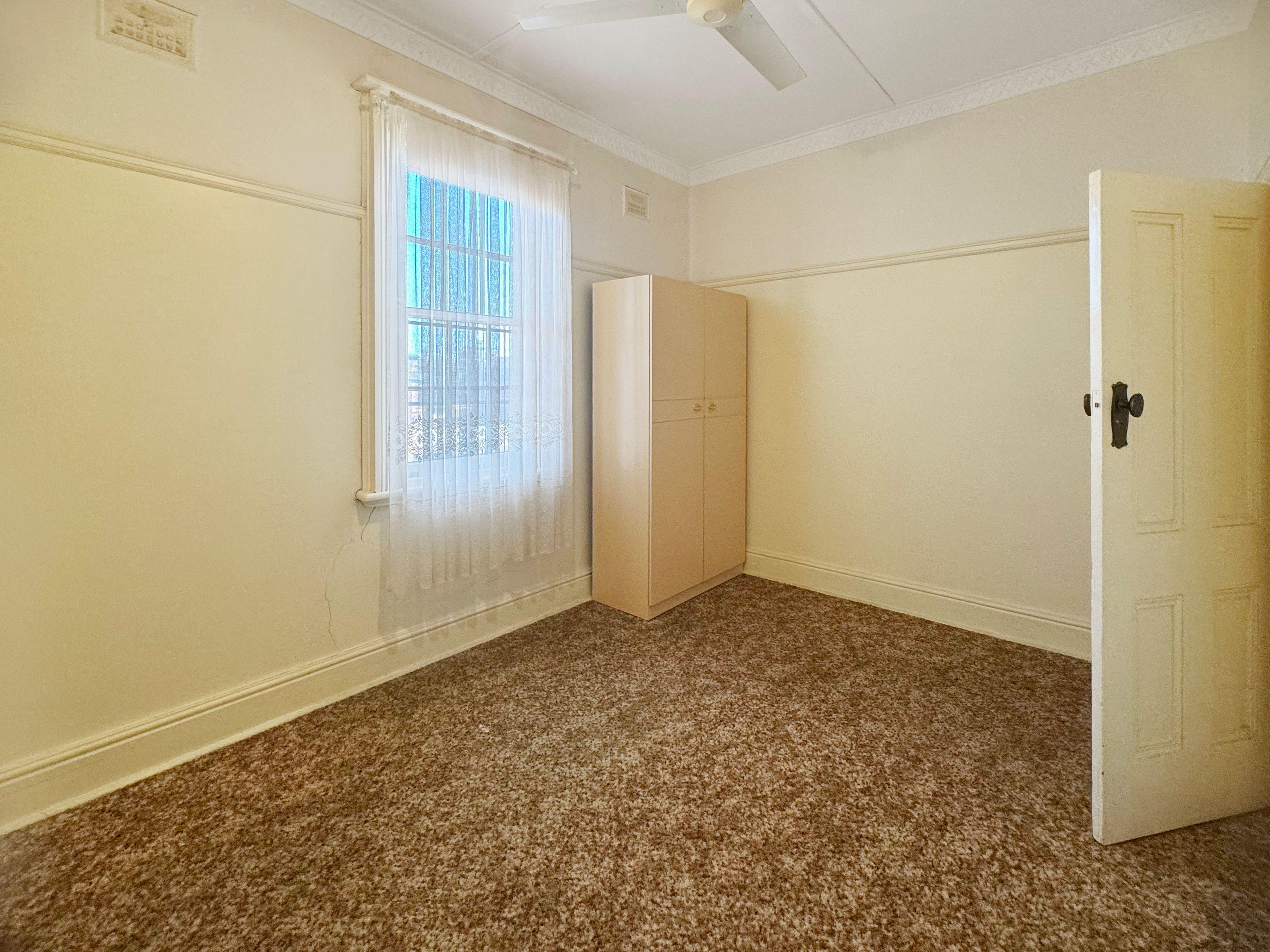 Central Location Upstairs Unit