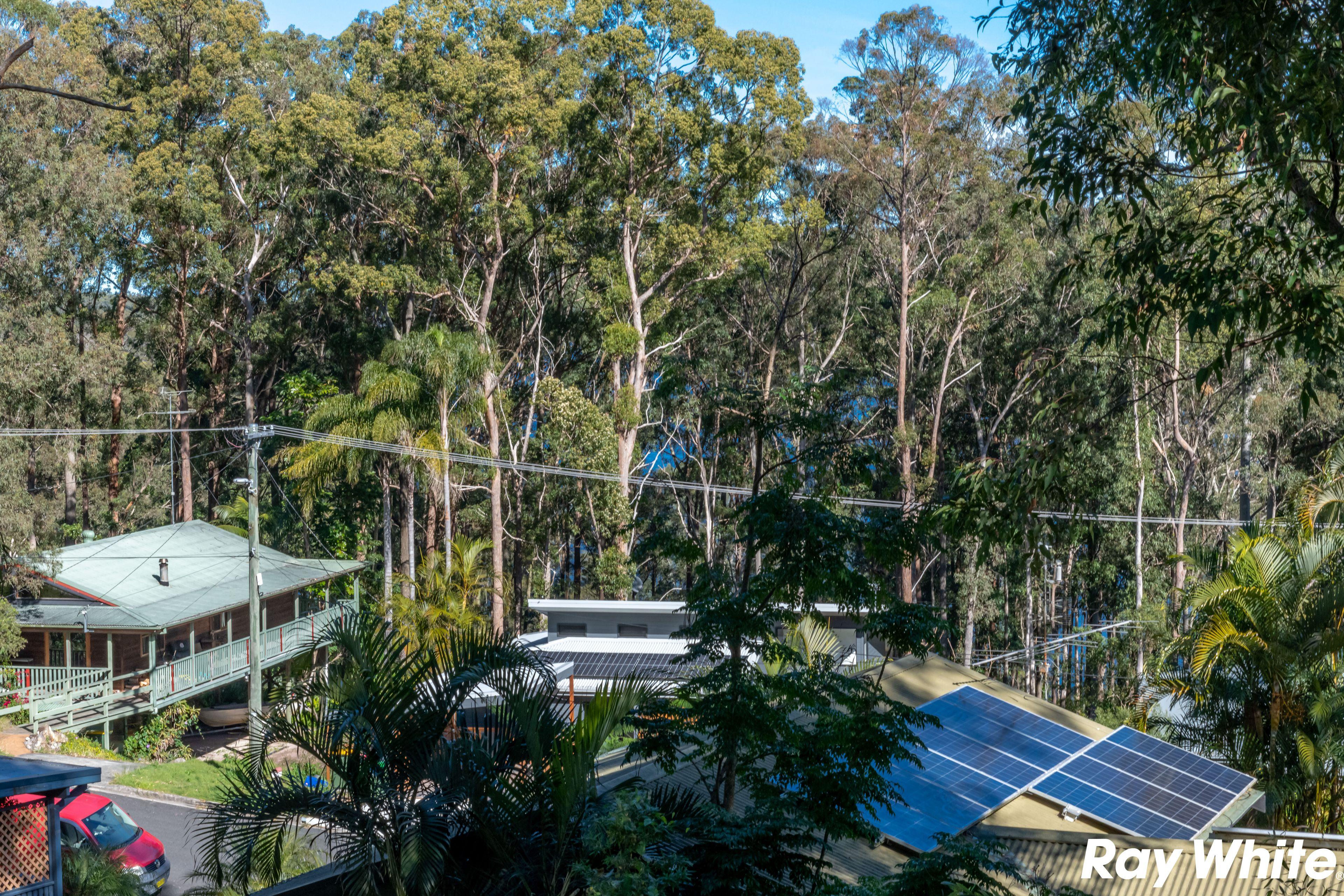 IDYLLIC  PLACE TO CALL HOME IN TARBUCK BAY