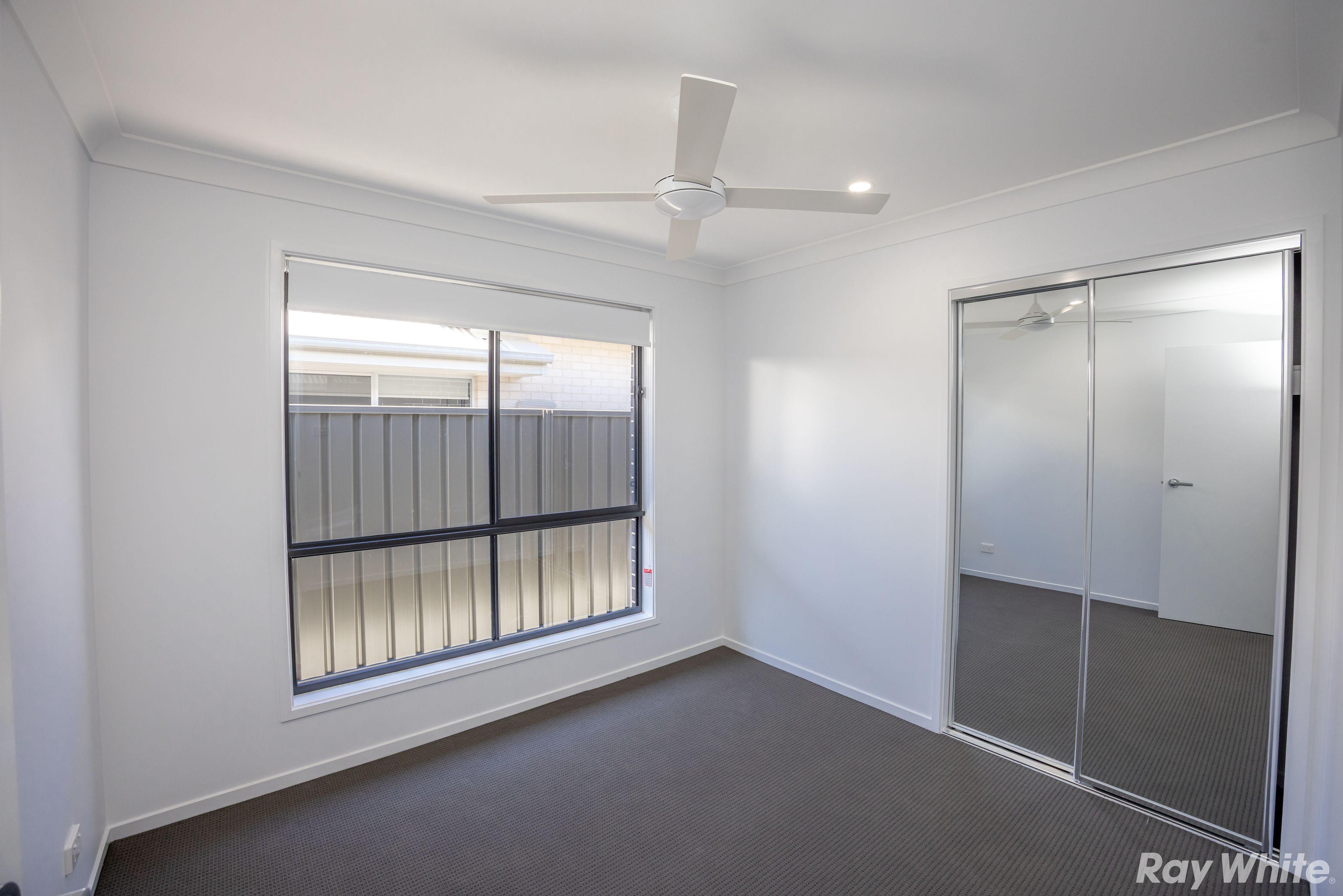 BRAND NEW 4 BEDROOM DUPLEX!!