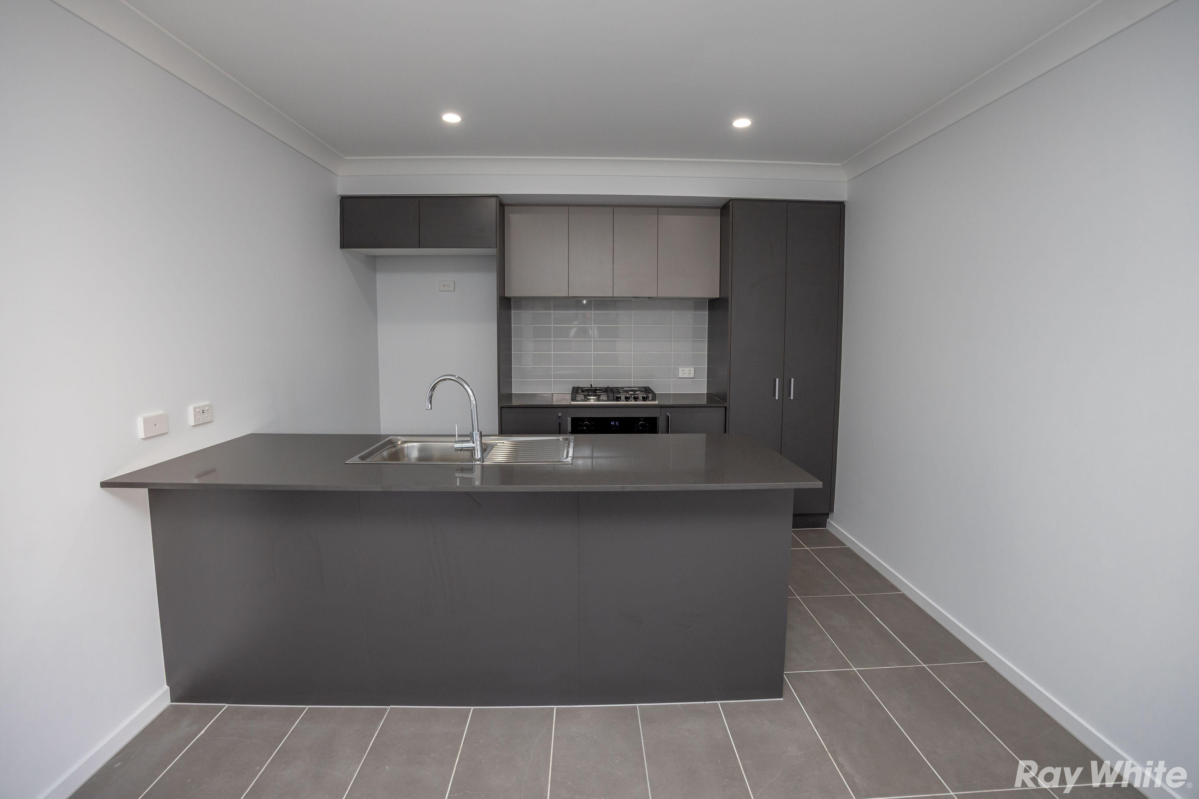 BRAND NEW 4 BEDROOM DUPLEX!!