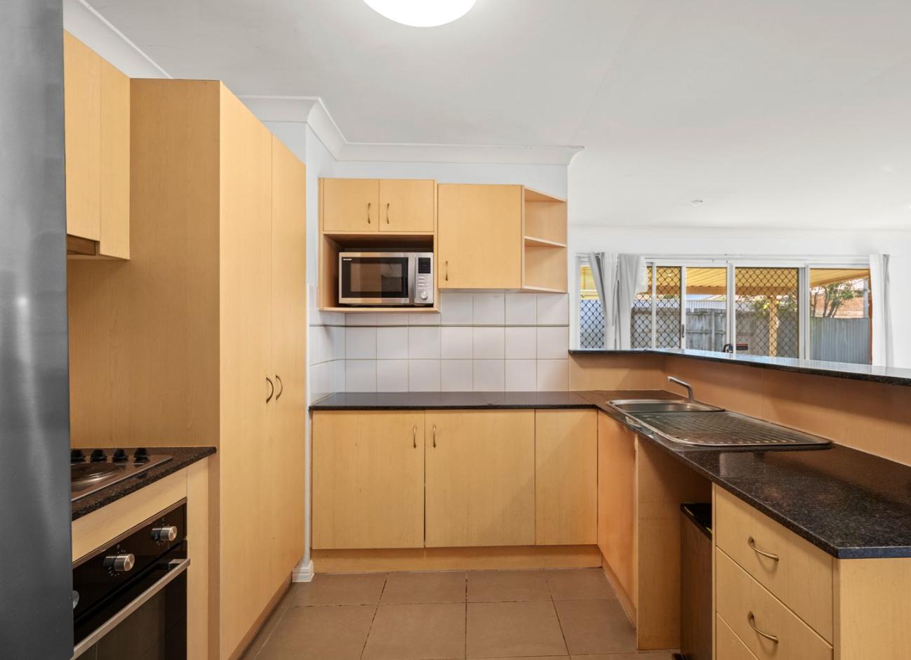 SPACIOUS FAMILY HOME WITH MULTIPLE LIVING AREAS