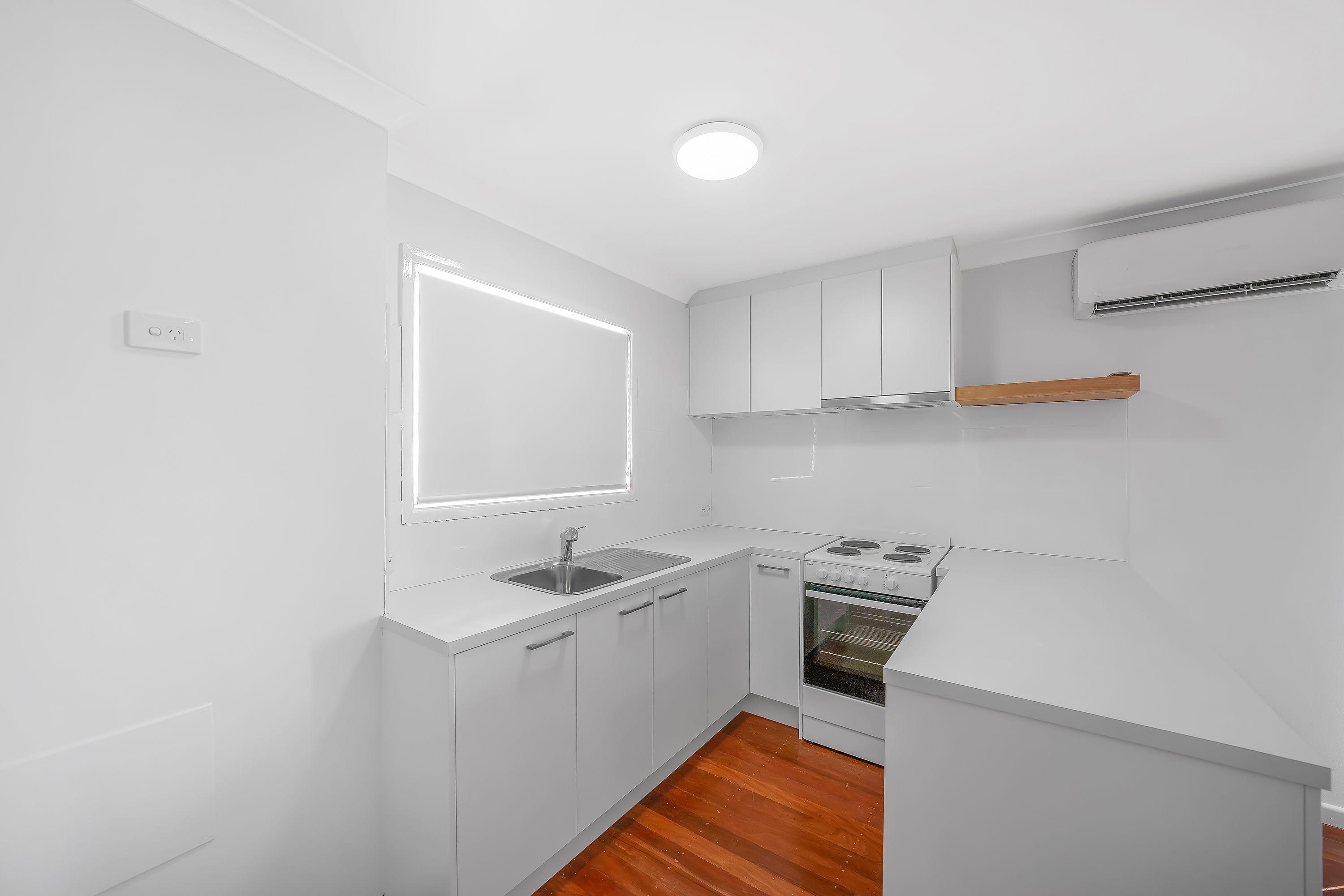 Renovated Beachside Apartment